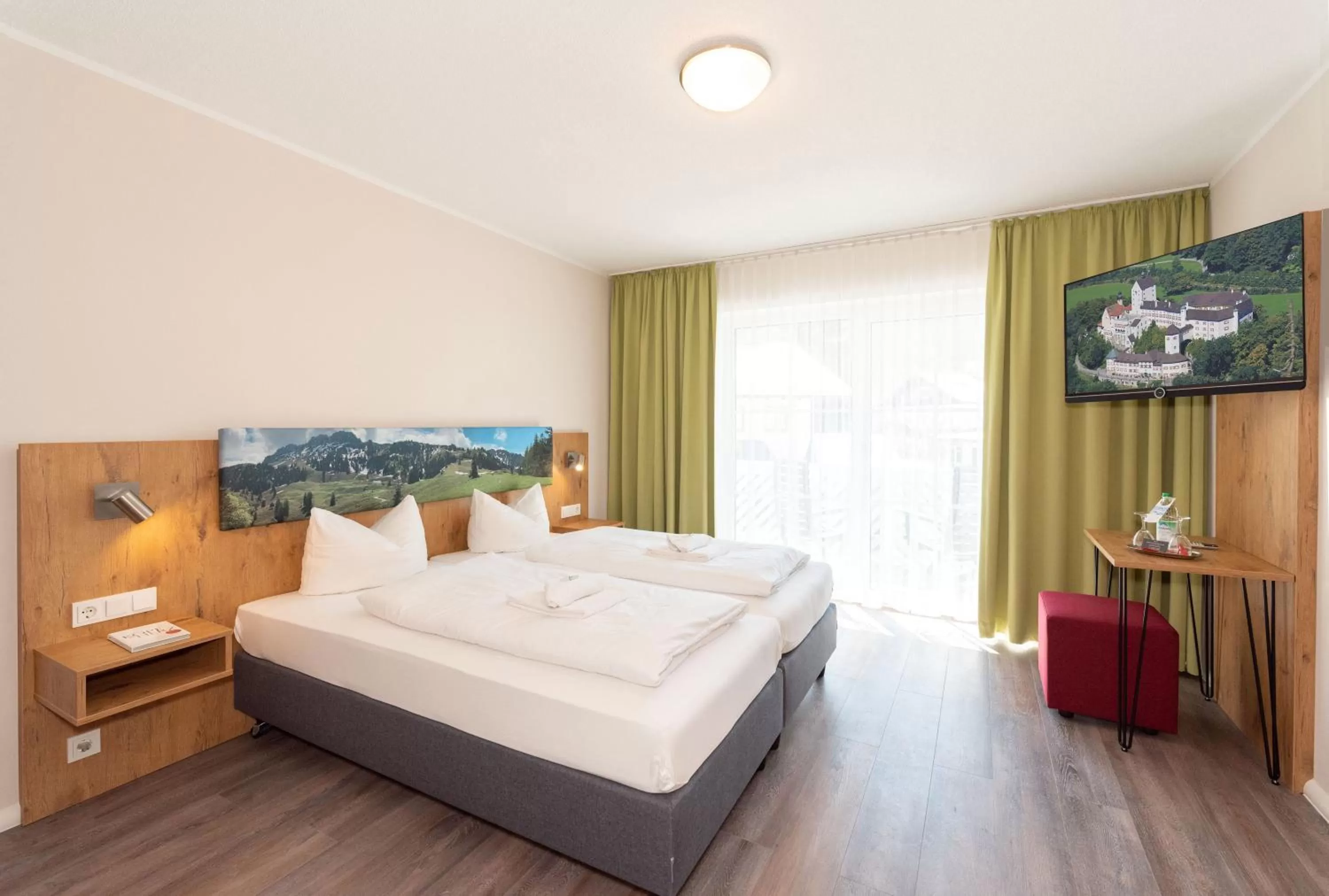 Bed in Hotel Hohenaschau