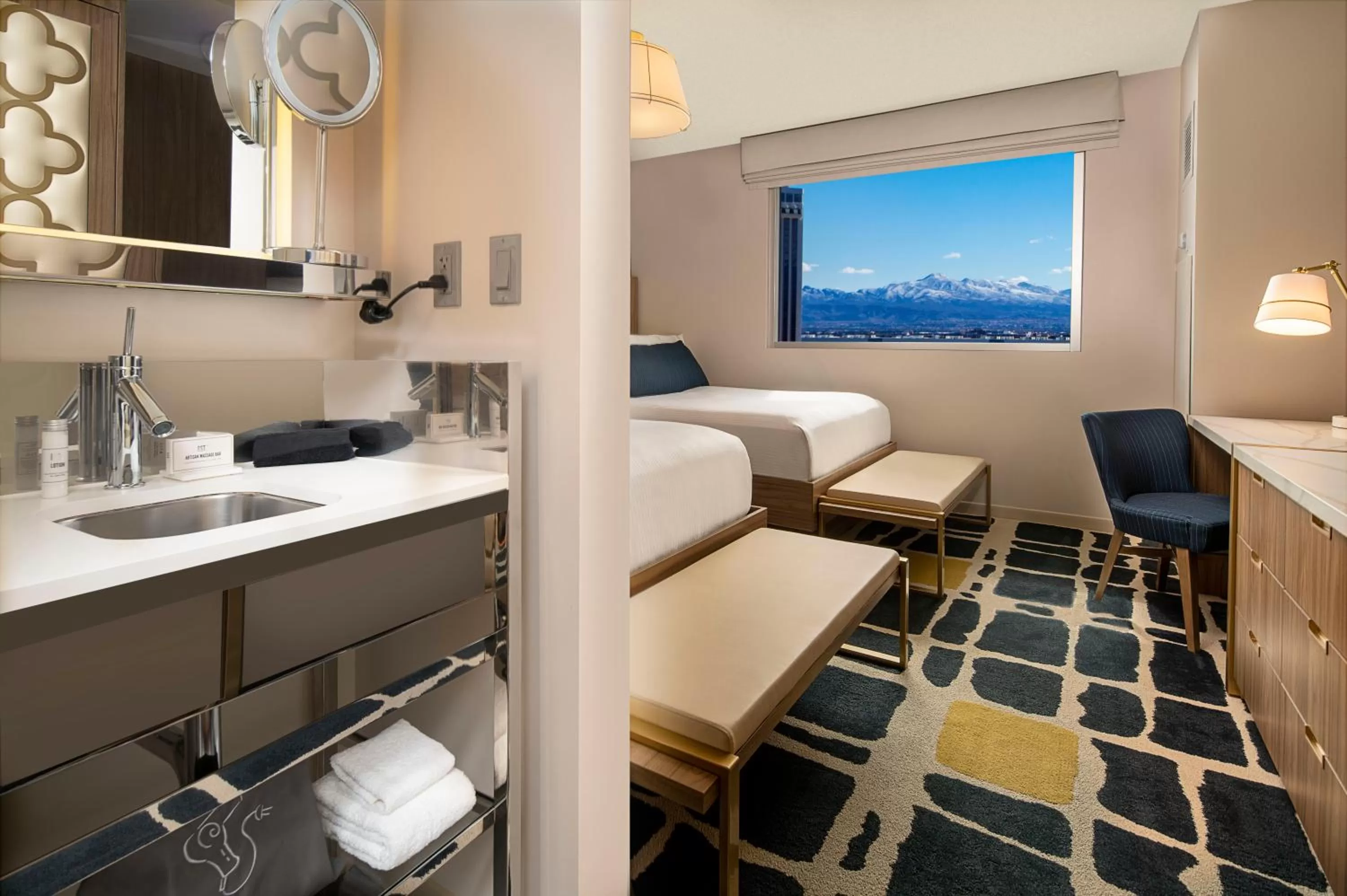 Bathroom, Bed in SAHARA Las Vegas