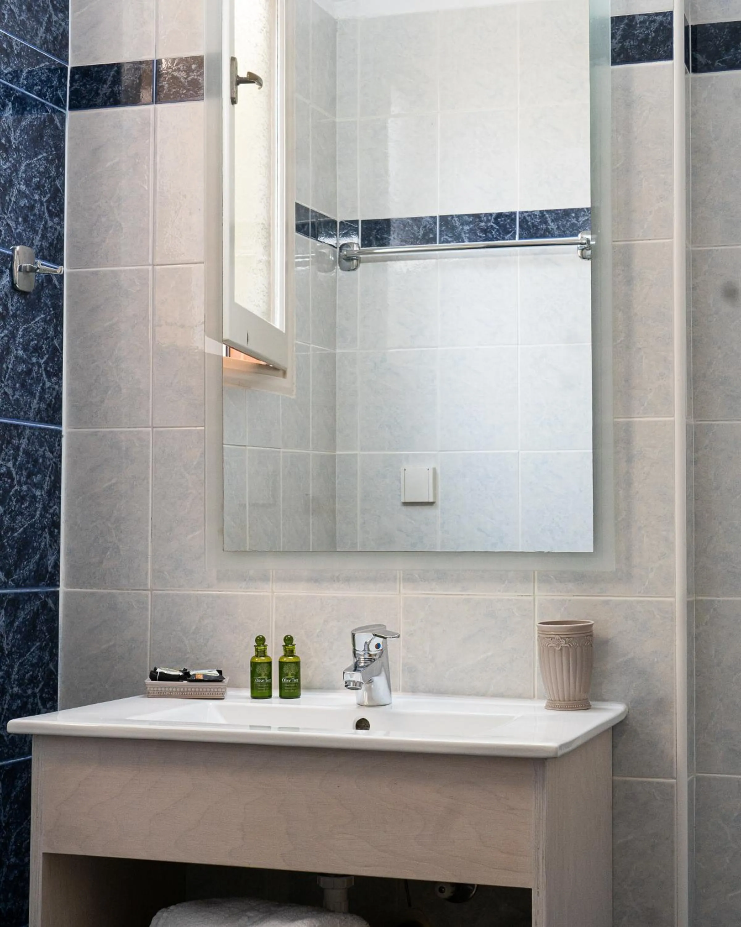 Ilian Beach & Apartments