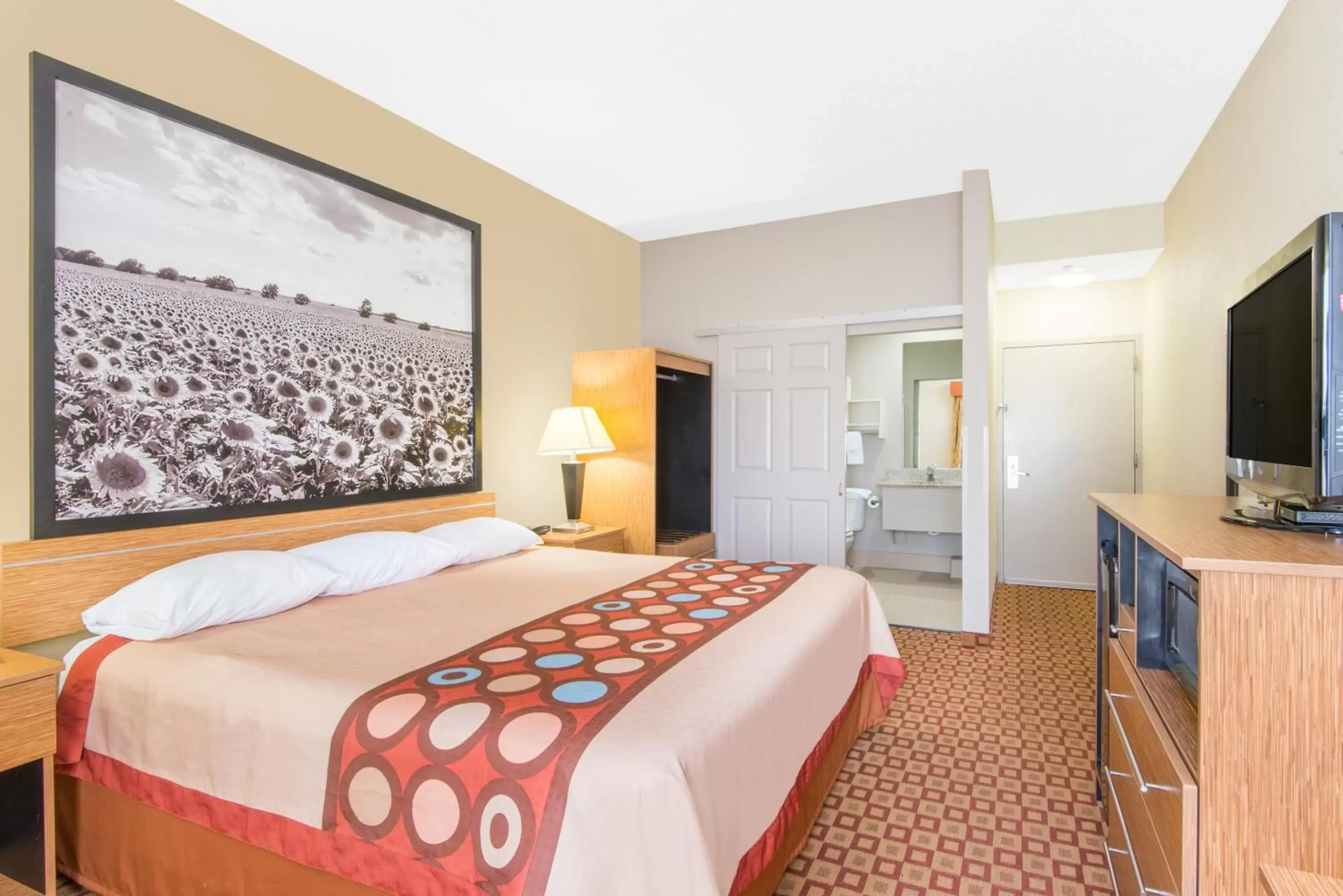 King Room - Smoking in Super 8 by Wyndham Wichita South King Room - Smoking in Super 8 by Wyndham Wichita South