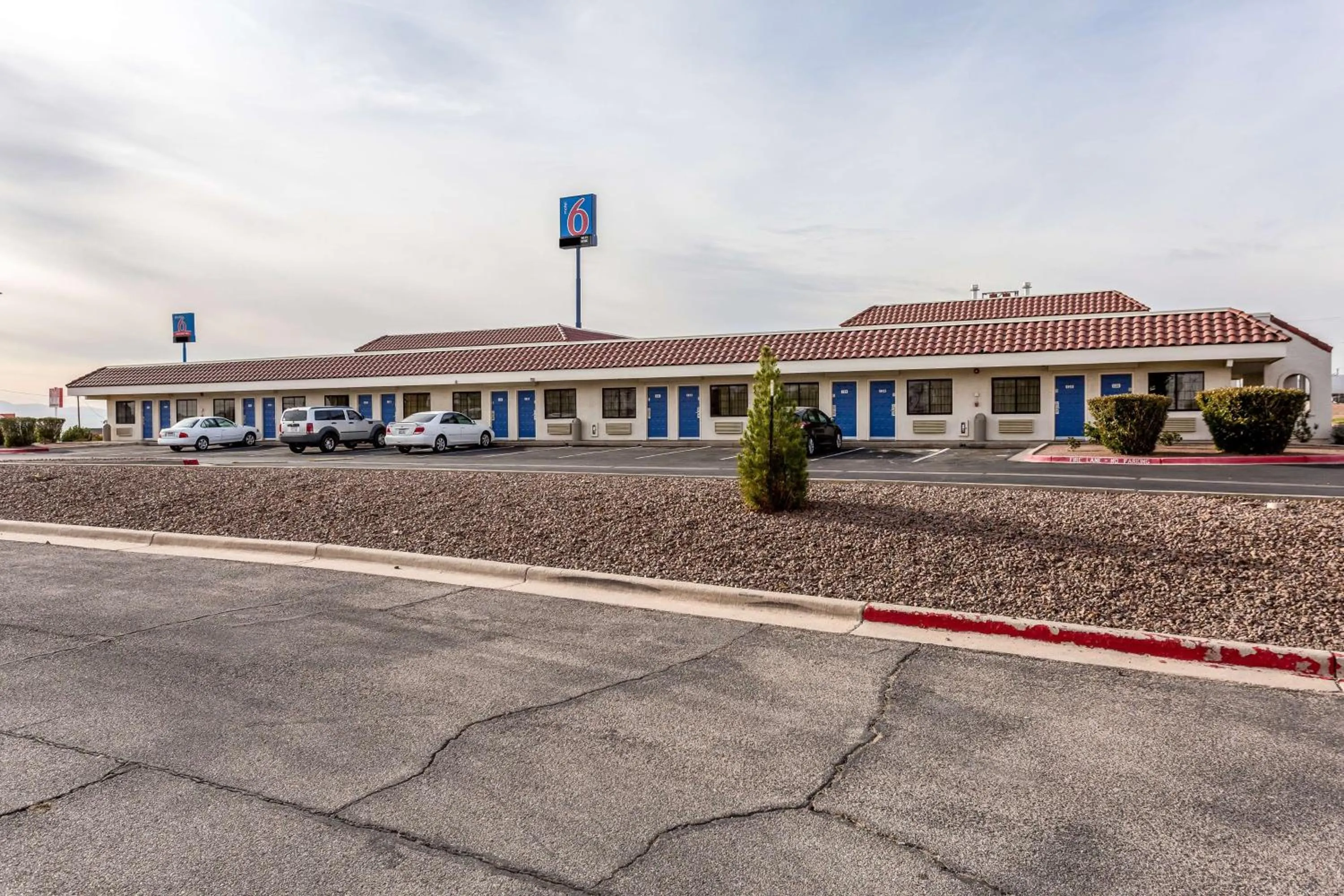 Property building in Motel 6-El Paso, TX - East