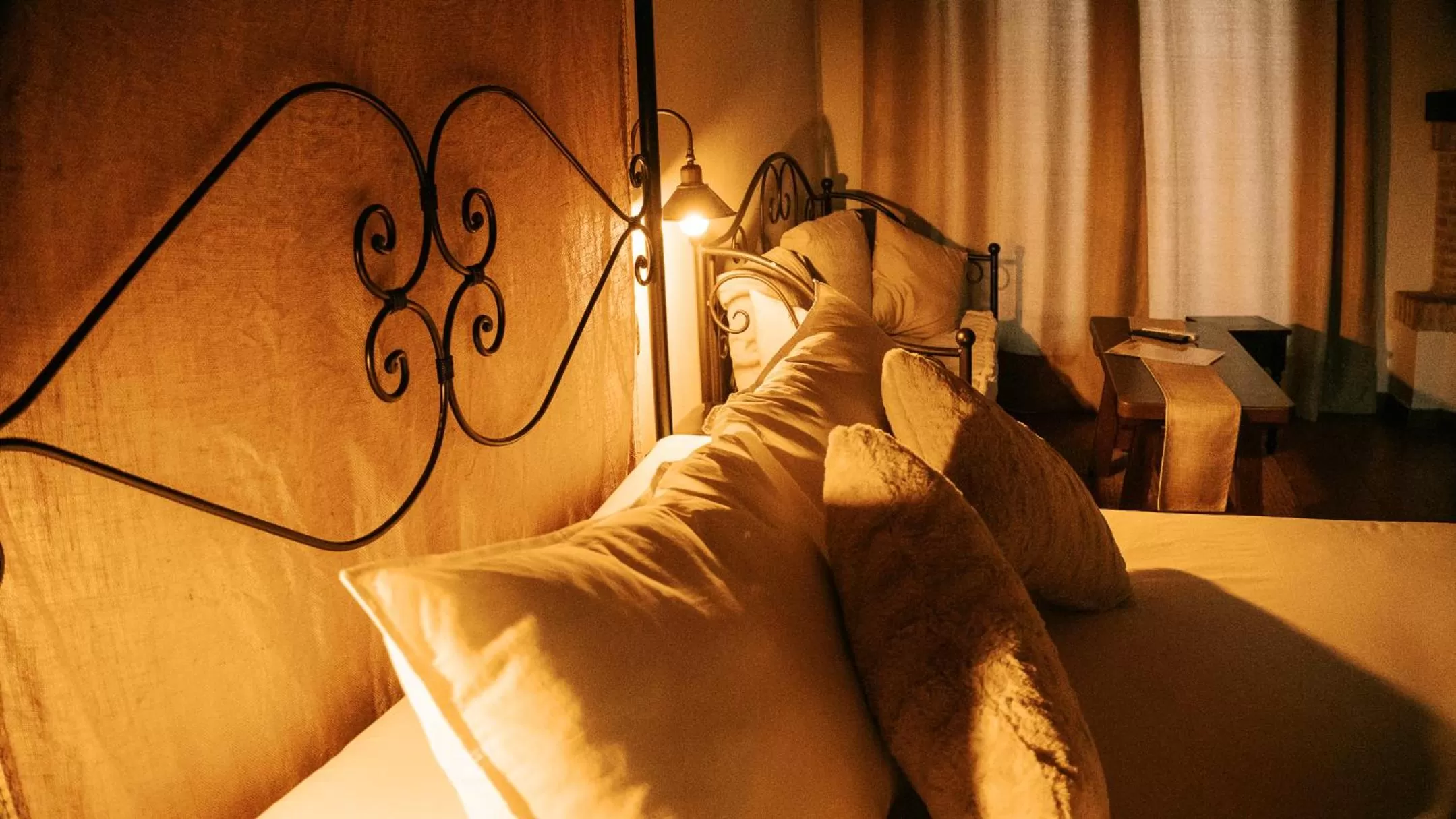 Bed in Hospedería Ballesteros