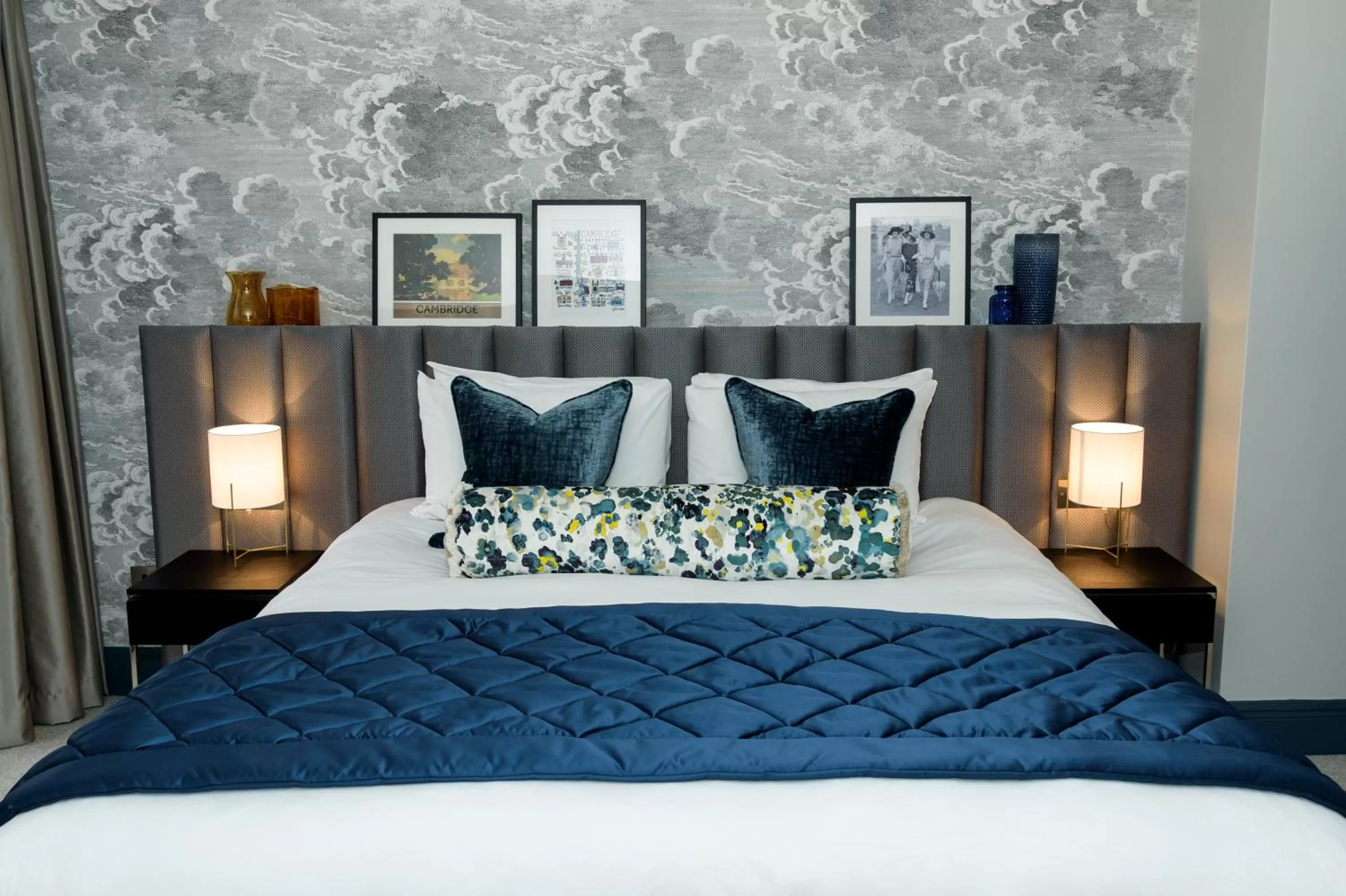 Bedroom, Bed in Gonville Hotel