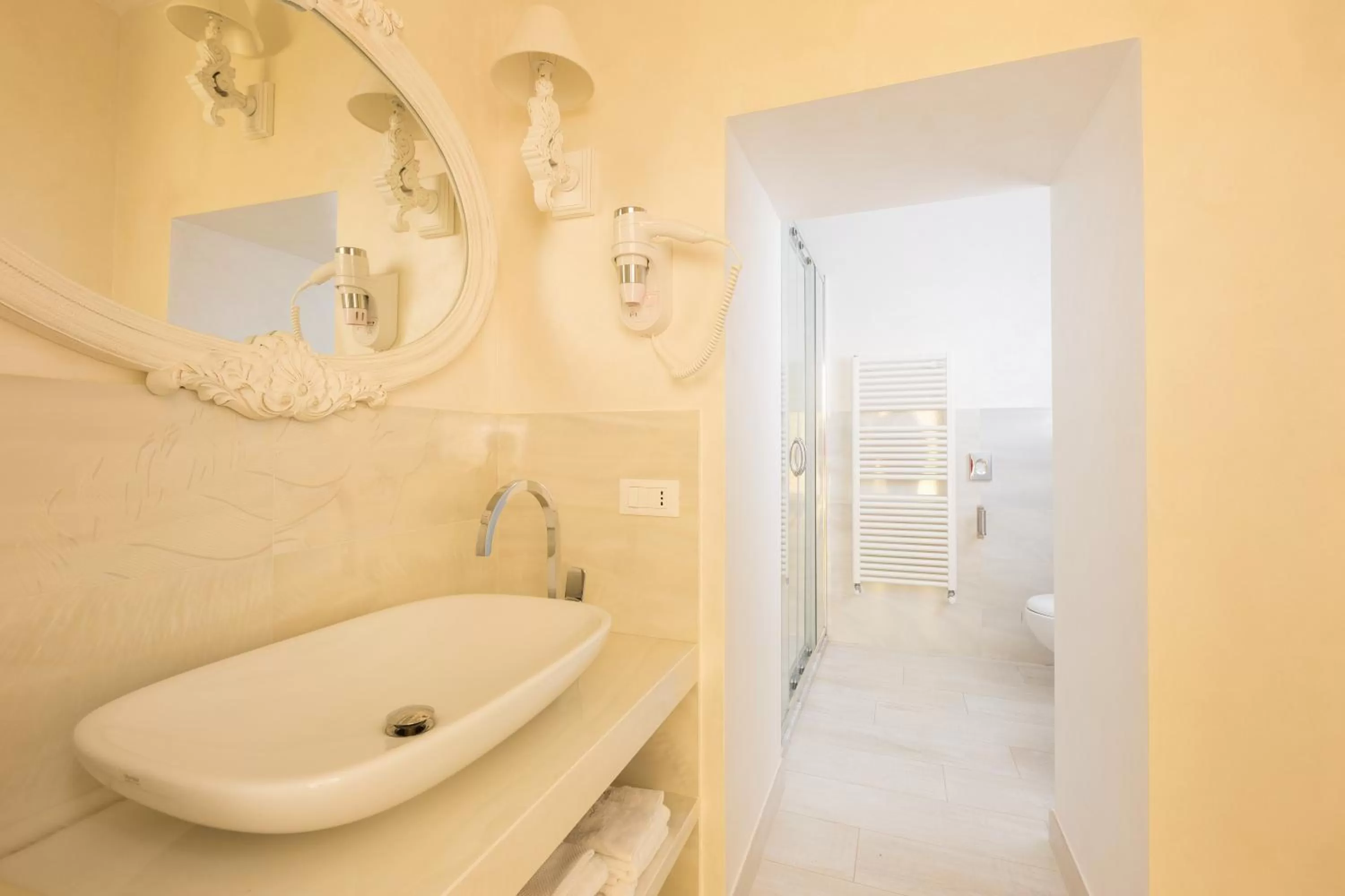 Bathroom in Suite Le Perle