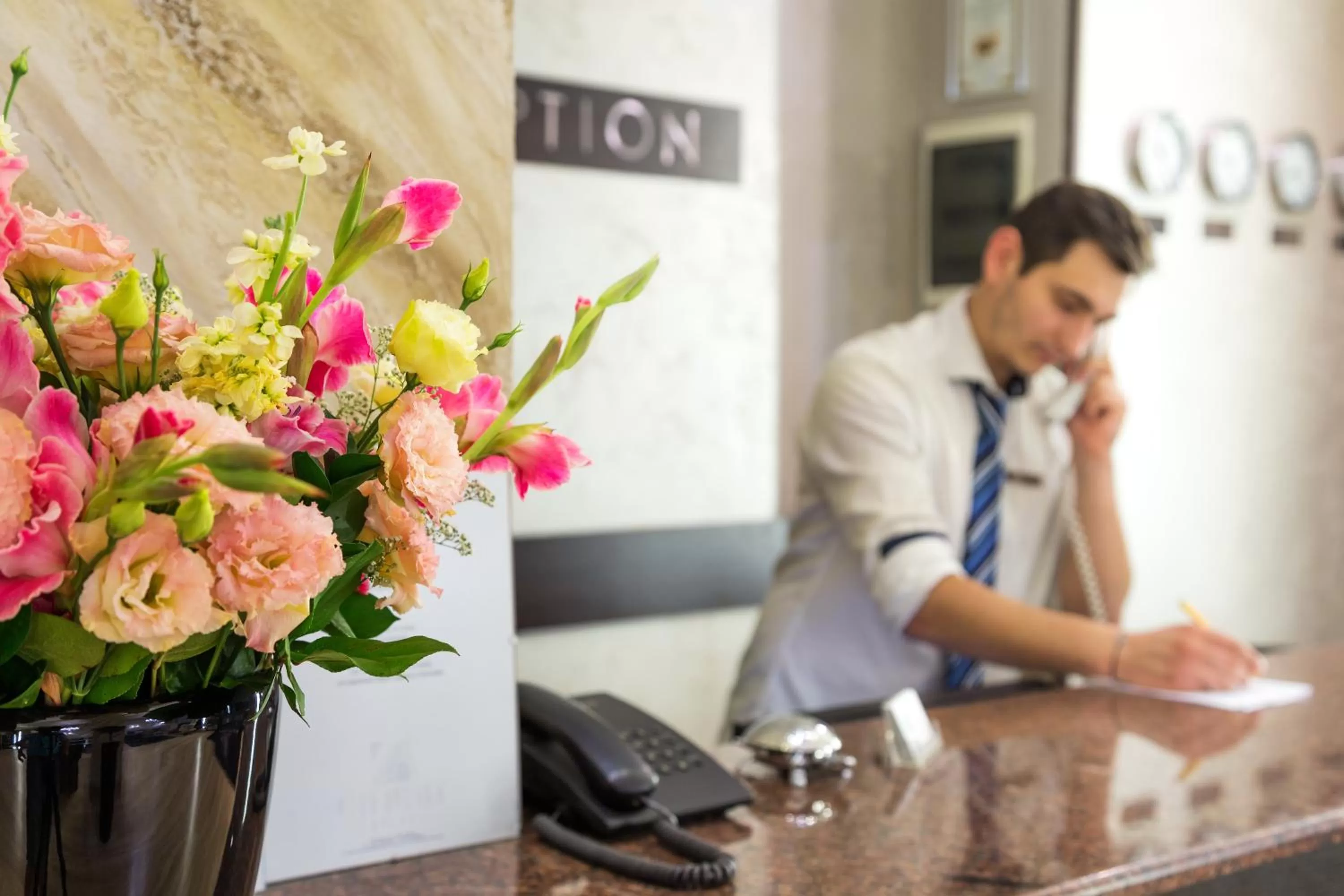 Lobby or reception in City Avenue Hotel by HMG-Free Parking-Free Wi-Fi