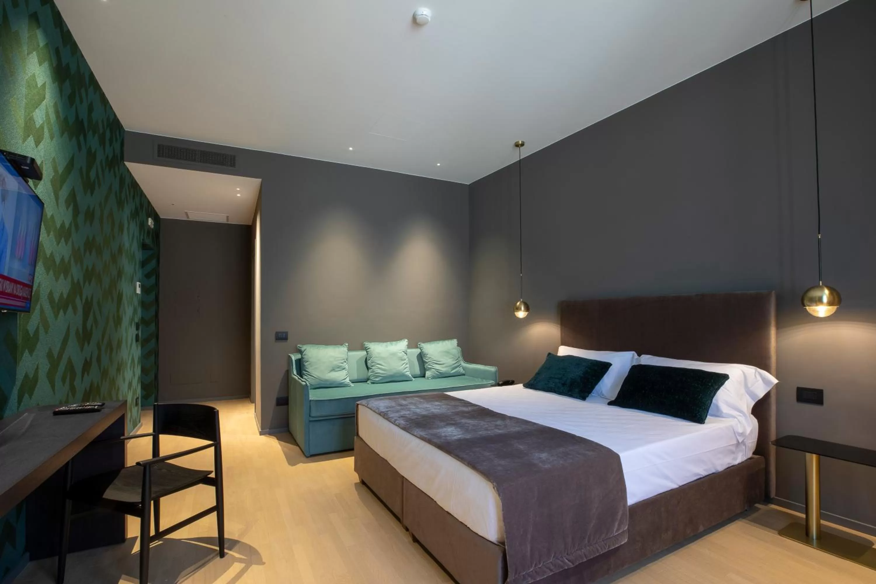 TV and multimedia, Bed in Re Sale Boutique Hotel