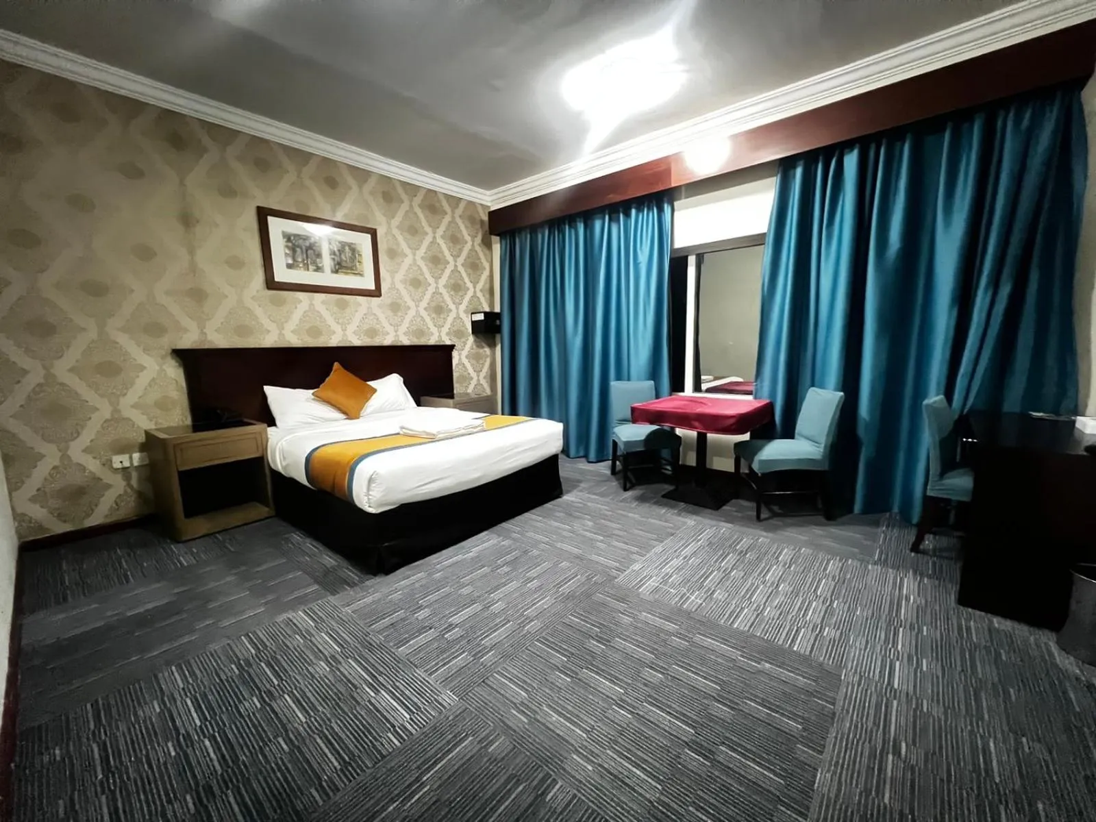 Bed in Mermaid Beach Hotel LLC