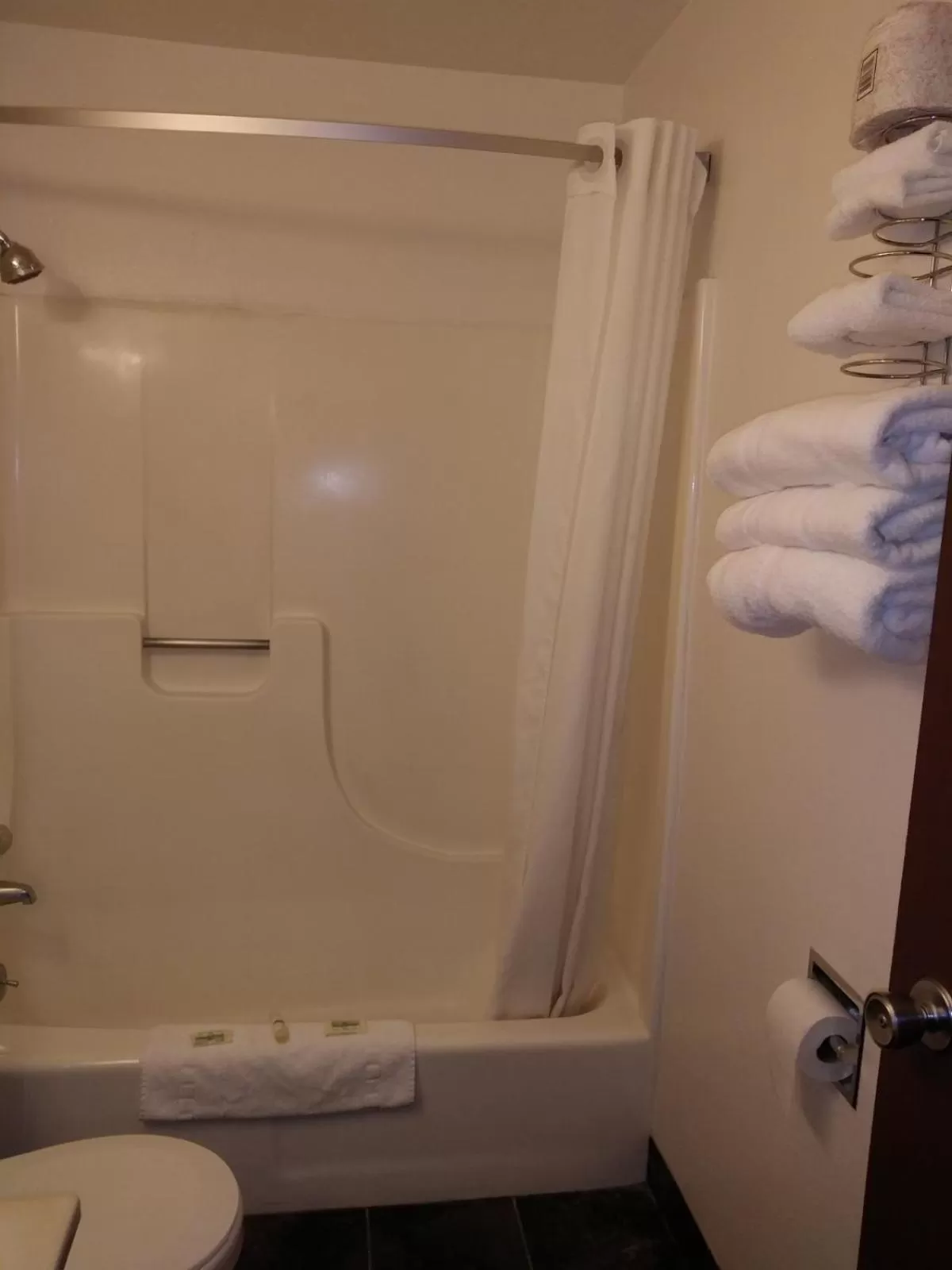 Bathroom in Ainsworth Inn