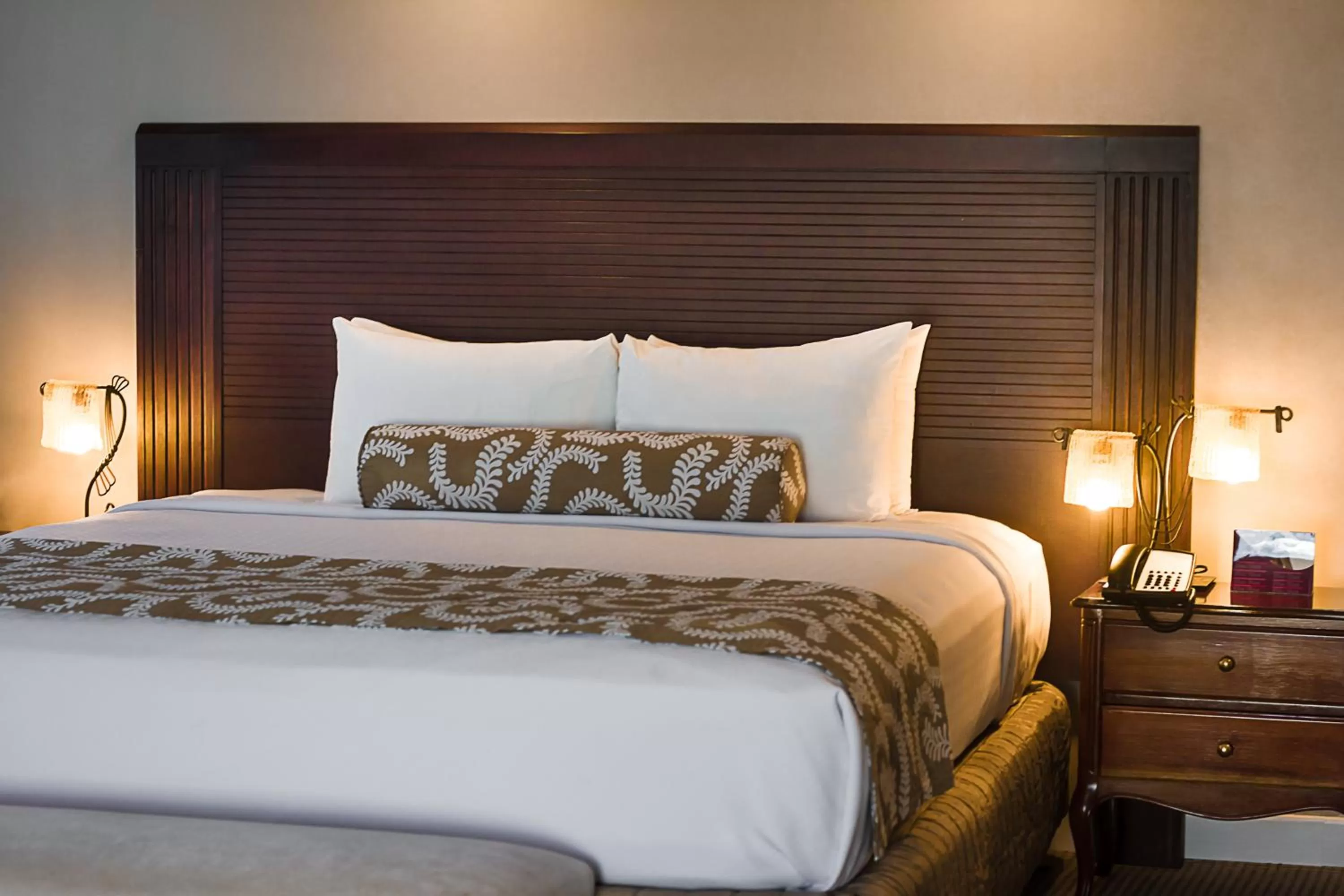 Photo of the whole room, Bed in Crowne Plaza Managua by IHG