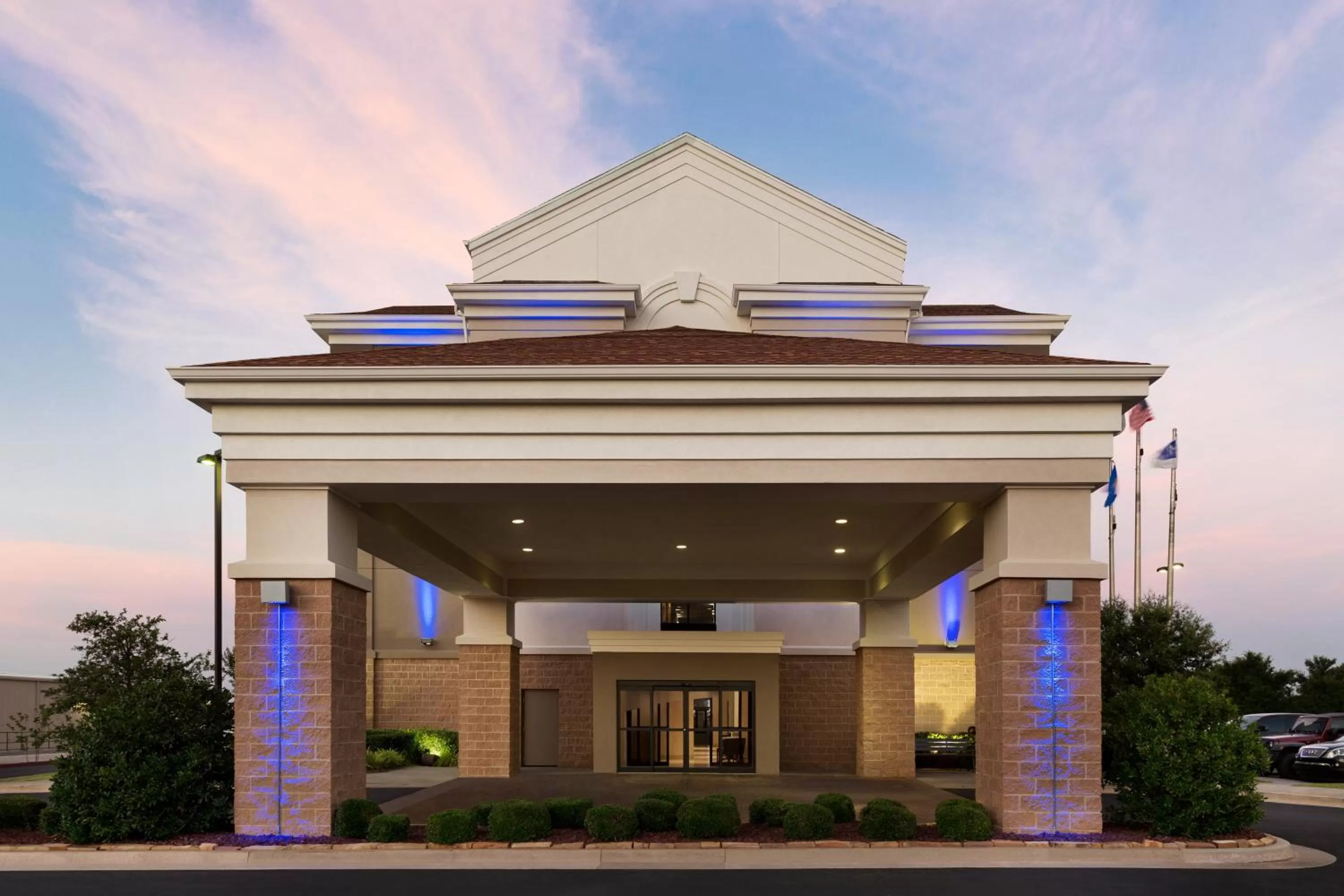 Property building in Holiday Inn Express Hotel & Suites Shawnee I-40 by IHG