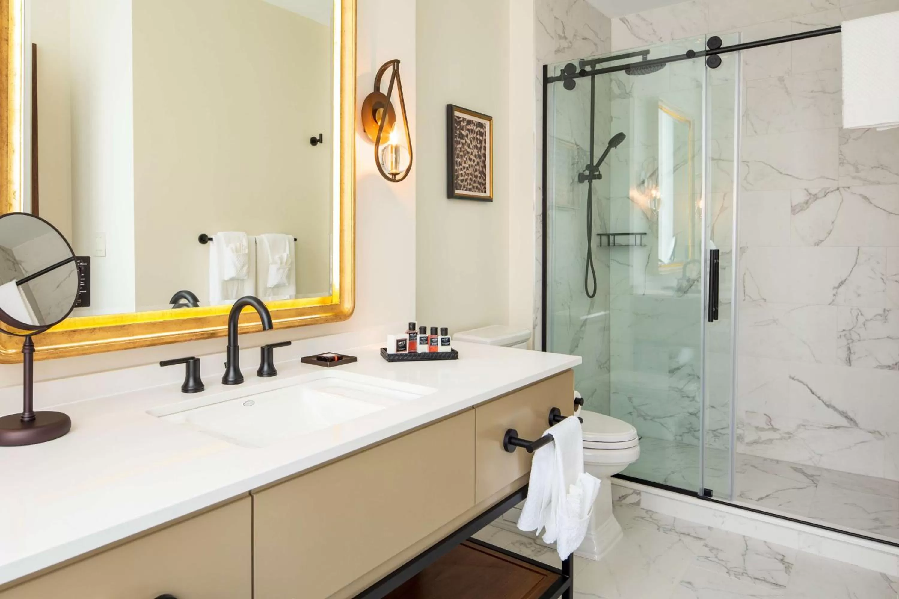 Bathroom in The Peregrine Omaha Downtown Curio Collection By Hilton