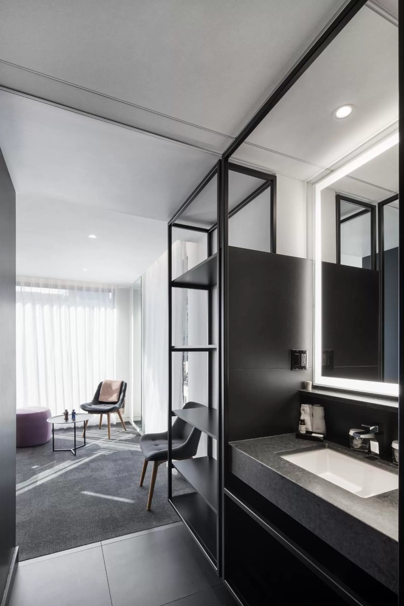 Bathroom in Hotel Monville