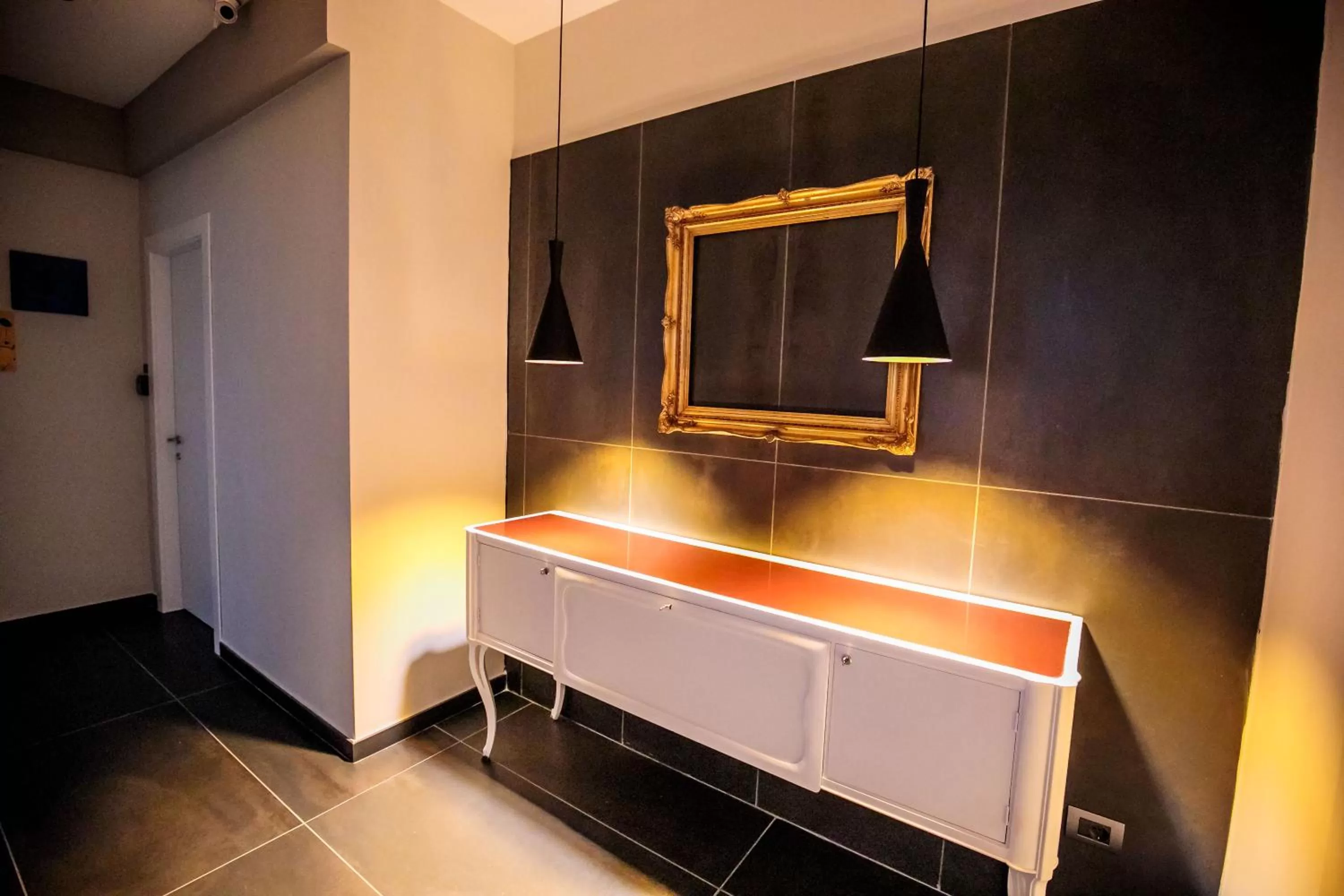 hair dresser in Medusa Cilea Guest House