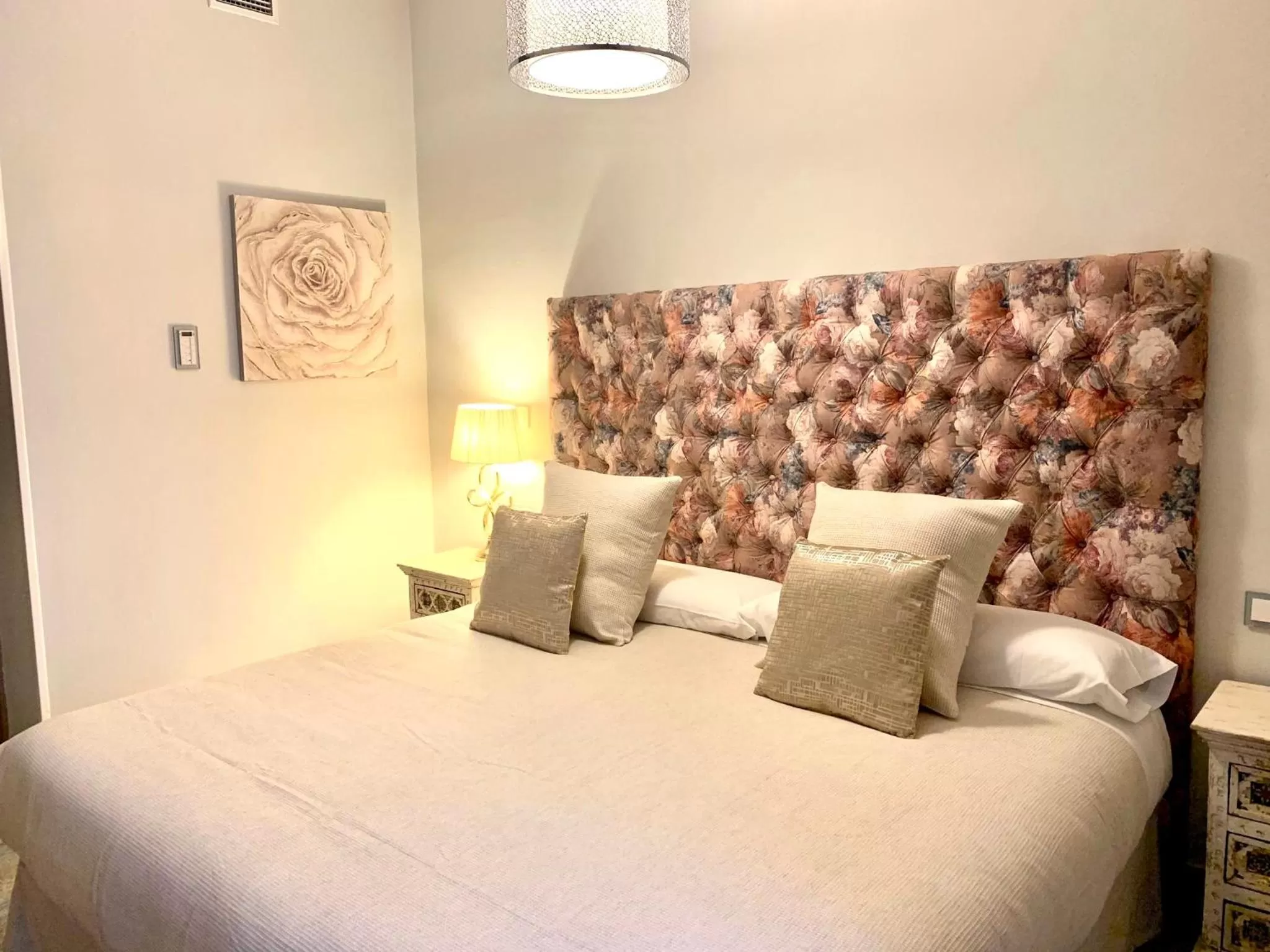 Photo of the whole room, Bed in Akla Hotel Mérida