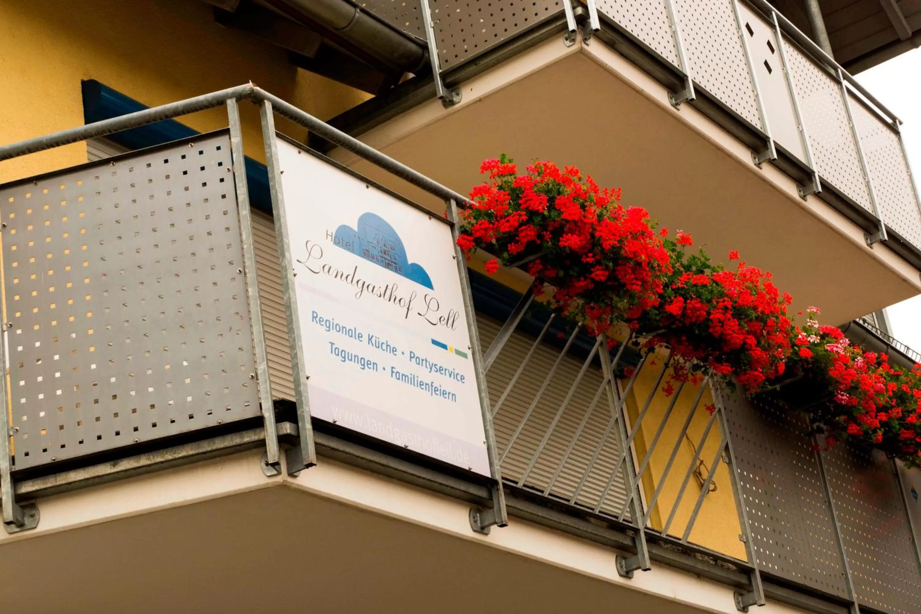 Property building in Hotel Landgasthof Lell