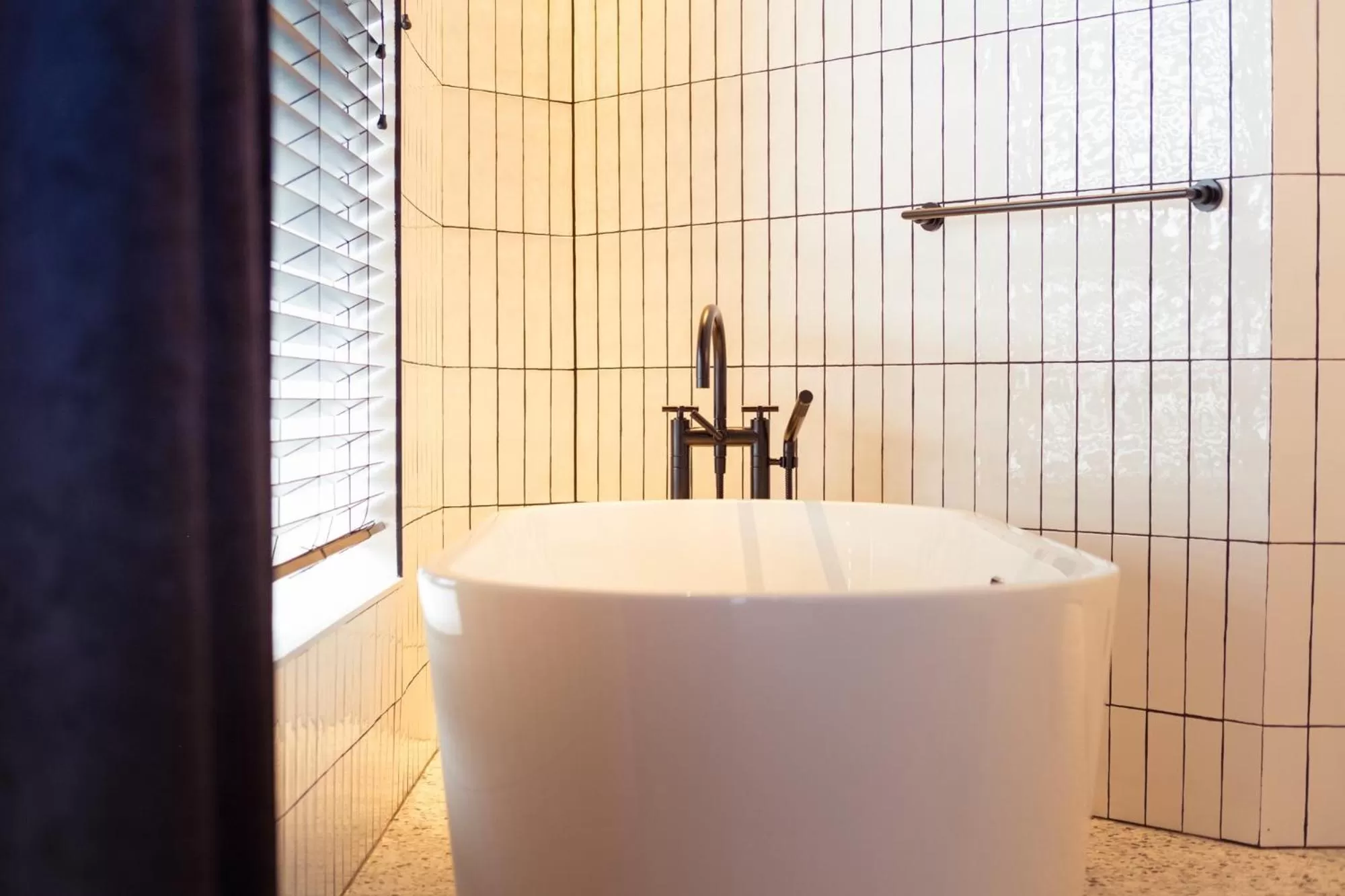 Bath in U Eat & Sleep Antwerp