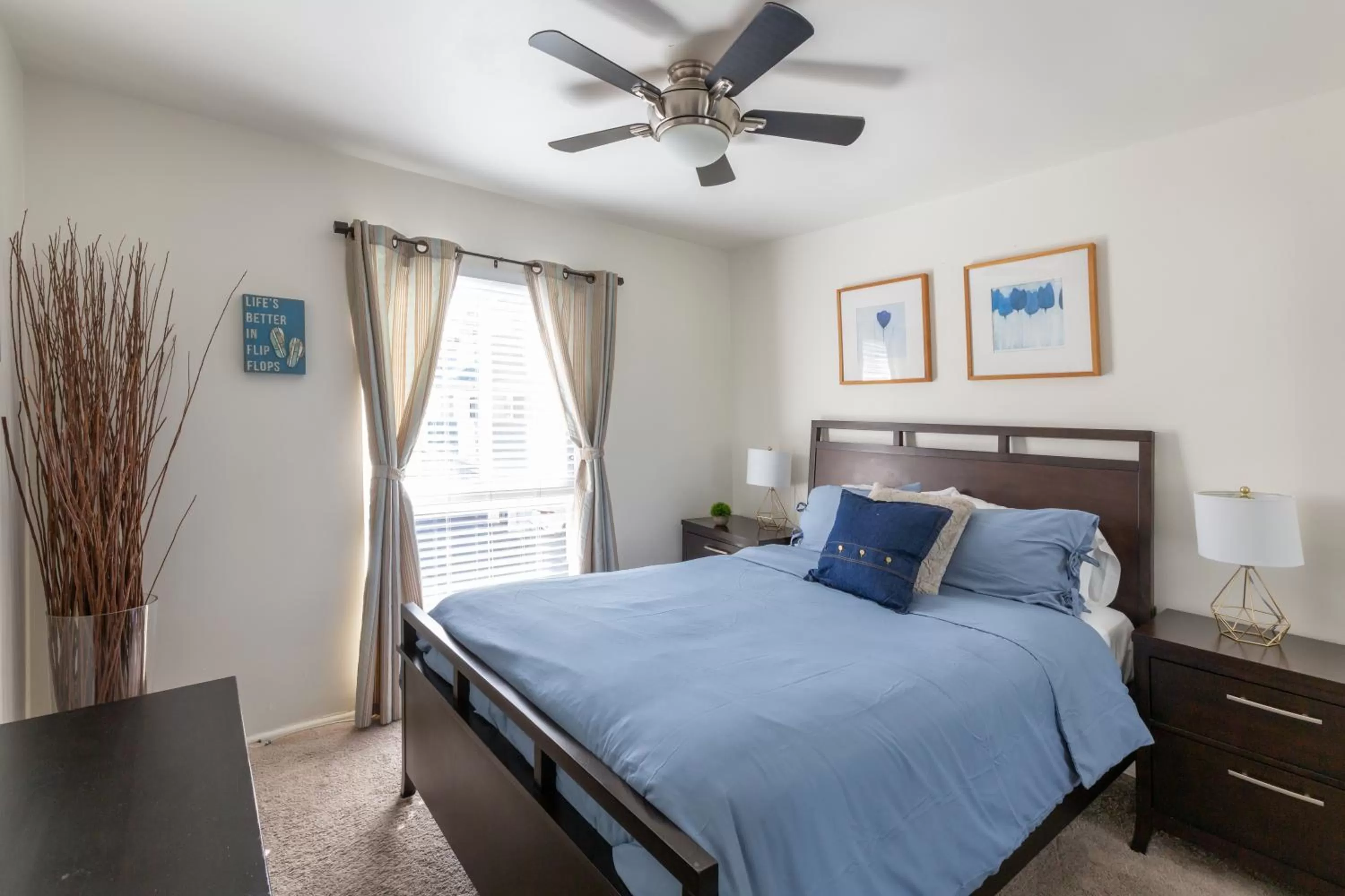 Bed in Beachwalk Villas