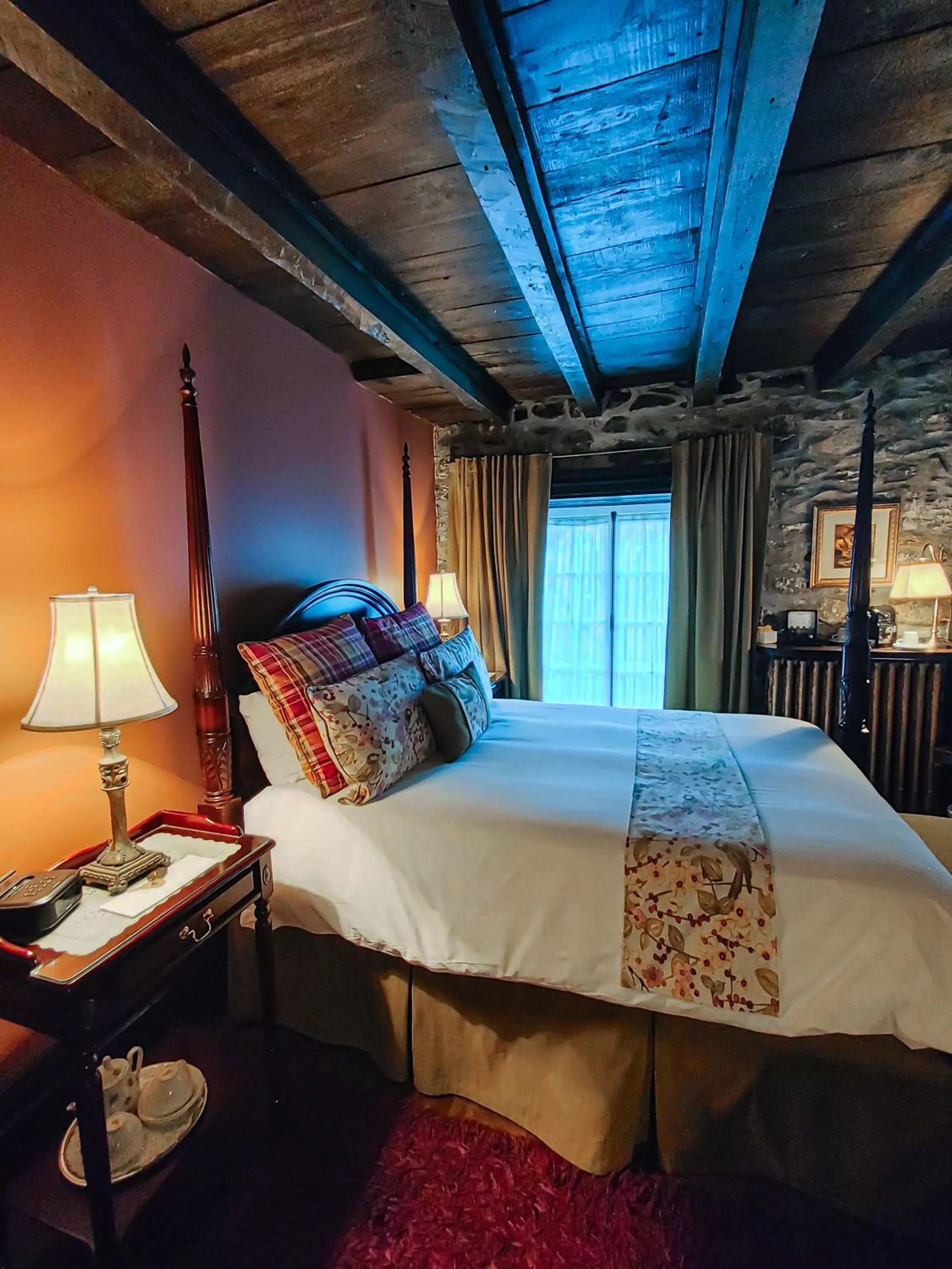 Bed in Le Clos Saint-Louis - Par Aneyro