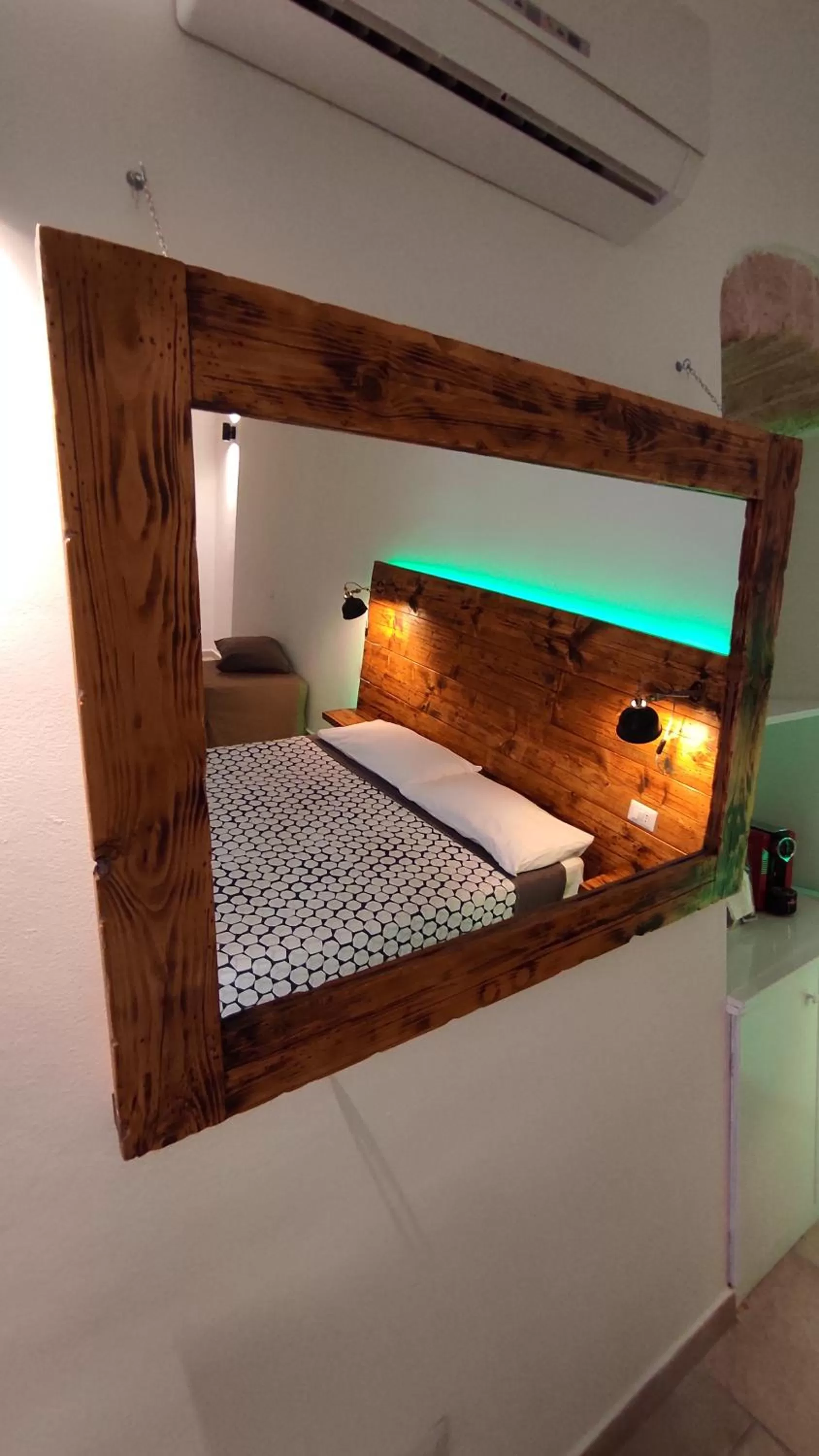 Photo of the whole room, Bed in ''B&B Santa Rita Corato fitta camere''