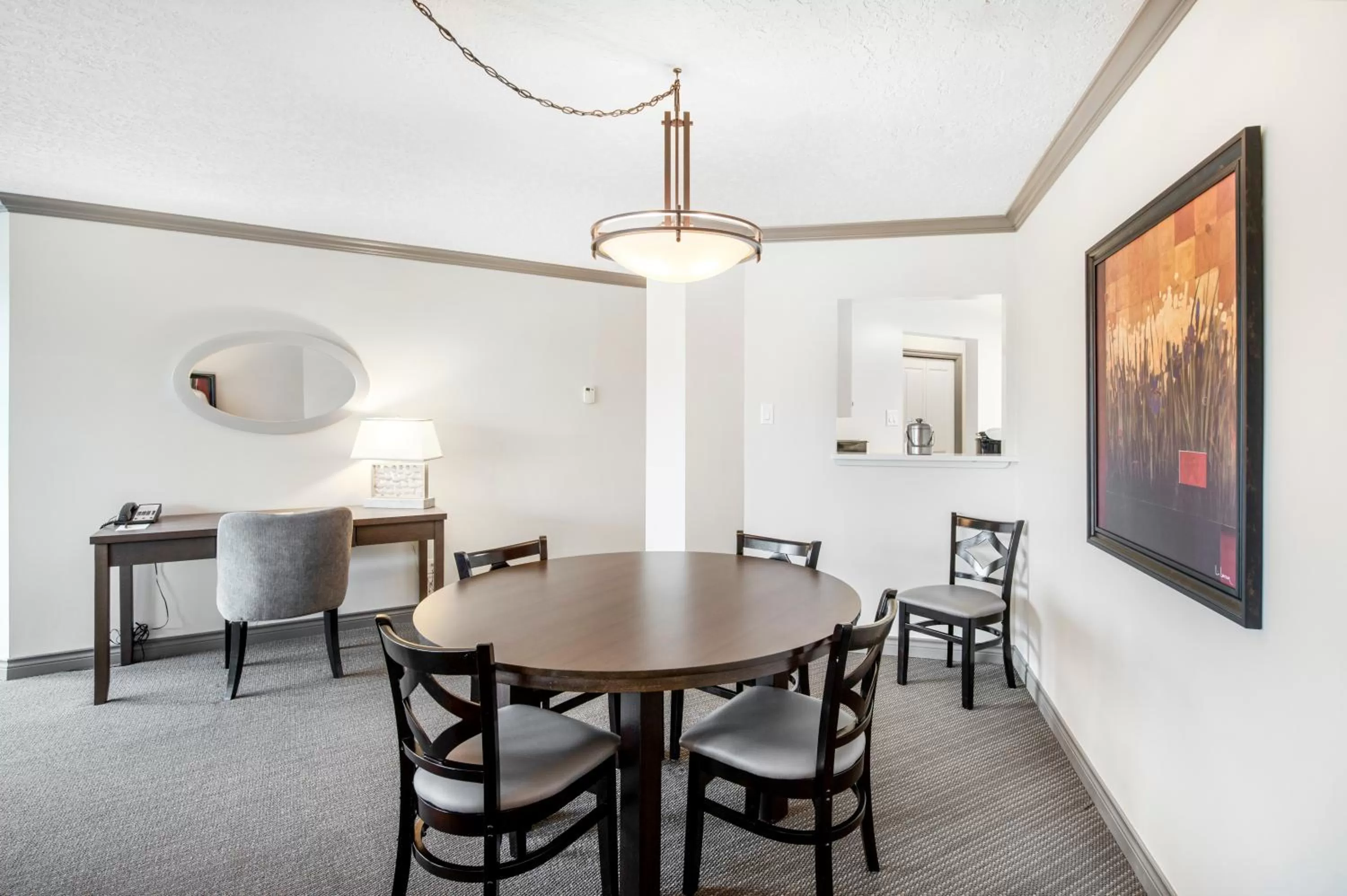 Dining area in Victoria Regent Waterfront Hotel & Suites