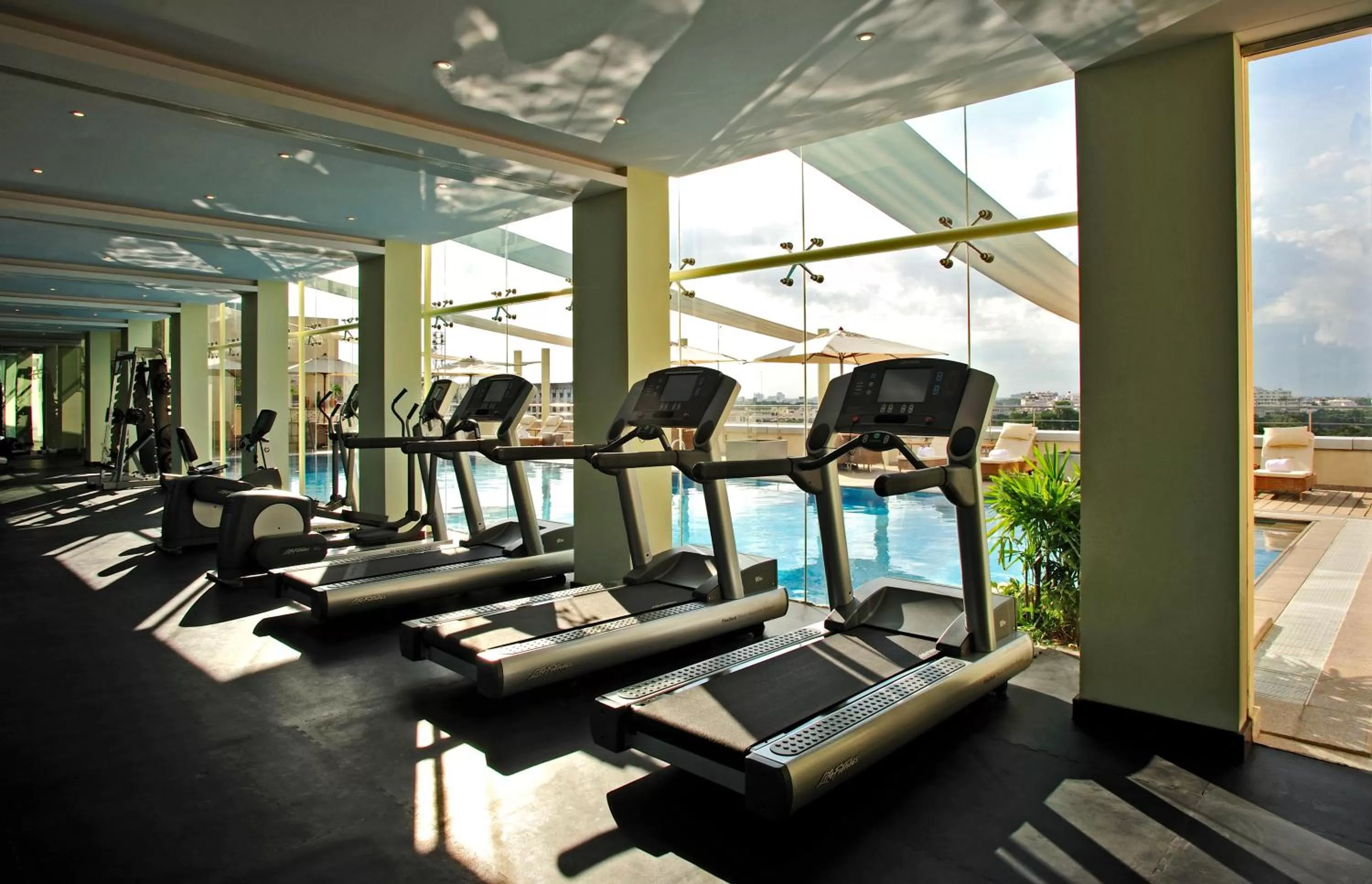 Fitness centre/facilities in Taj Club House