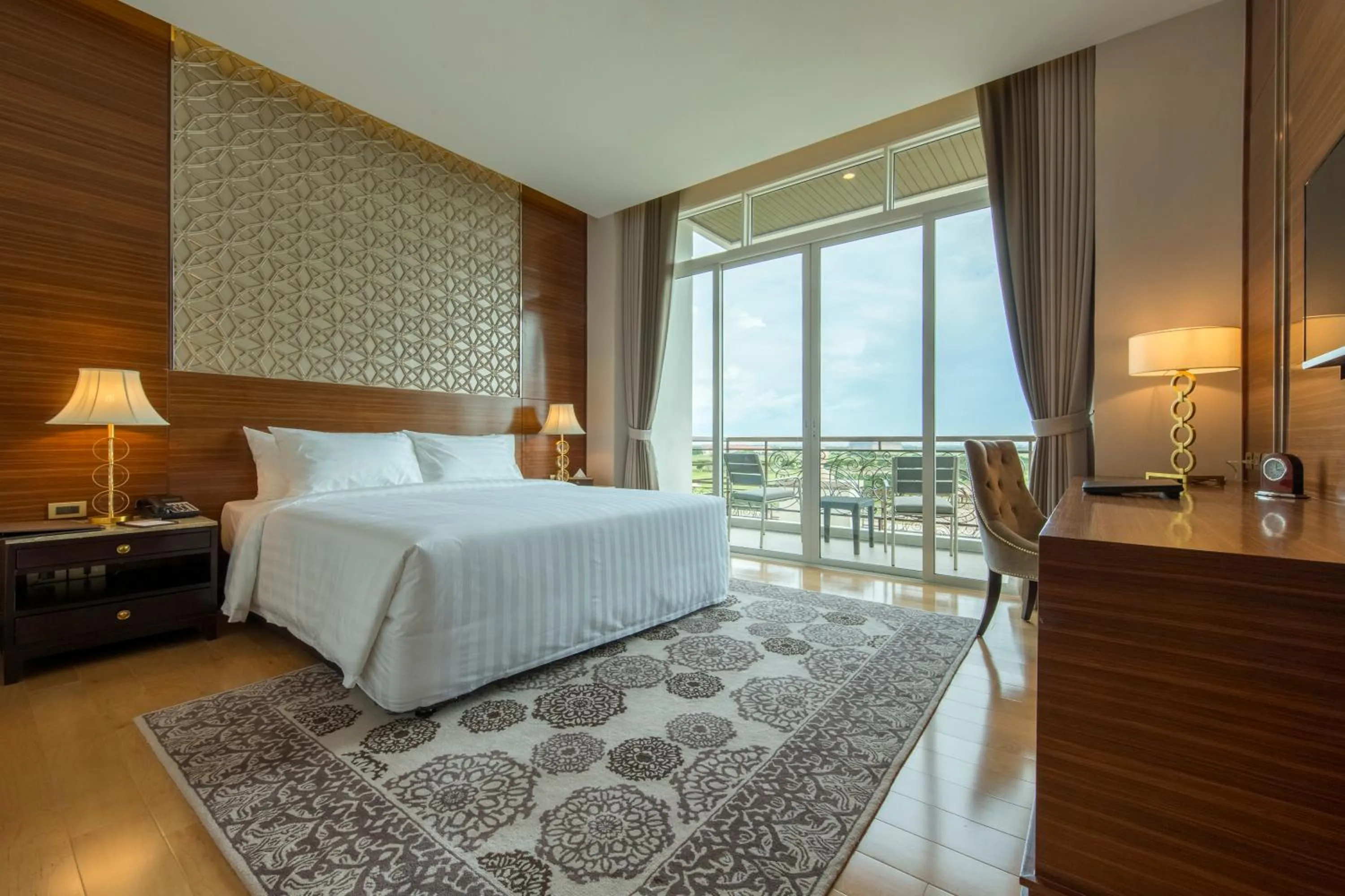 Balcony/Terrace in Garden City Hotel