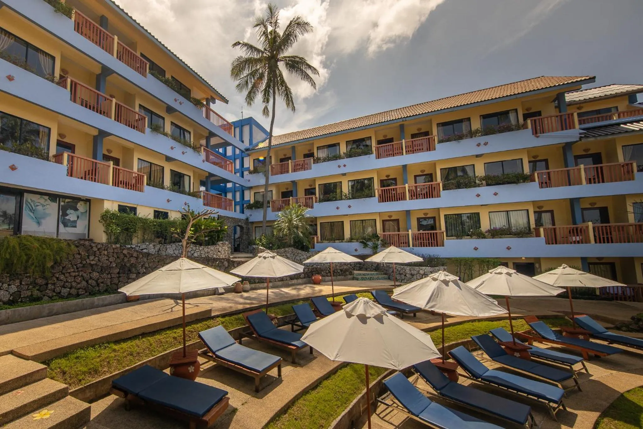 sunbed in Karona Resort & Spa - SHA Extra Plus