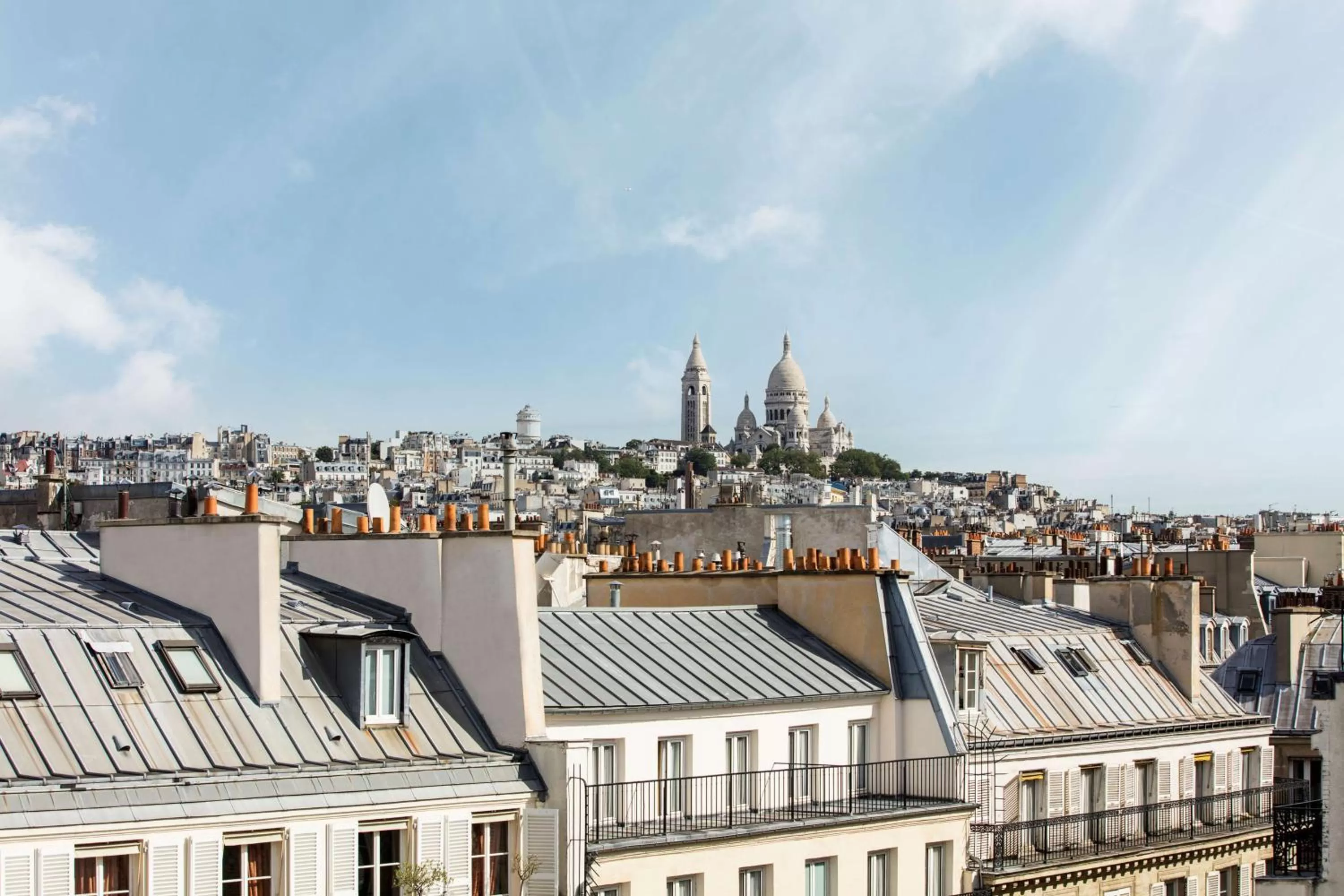 Property building in Hôtel Opéra Liège