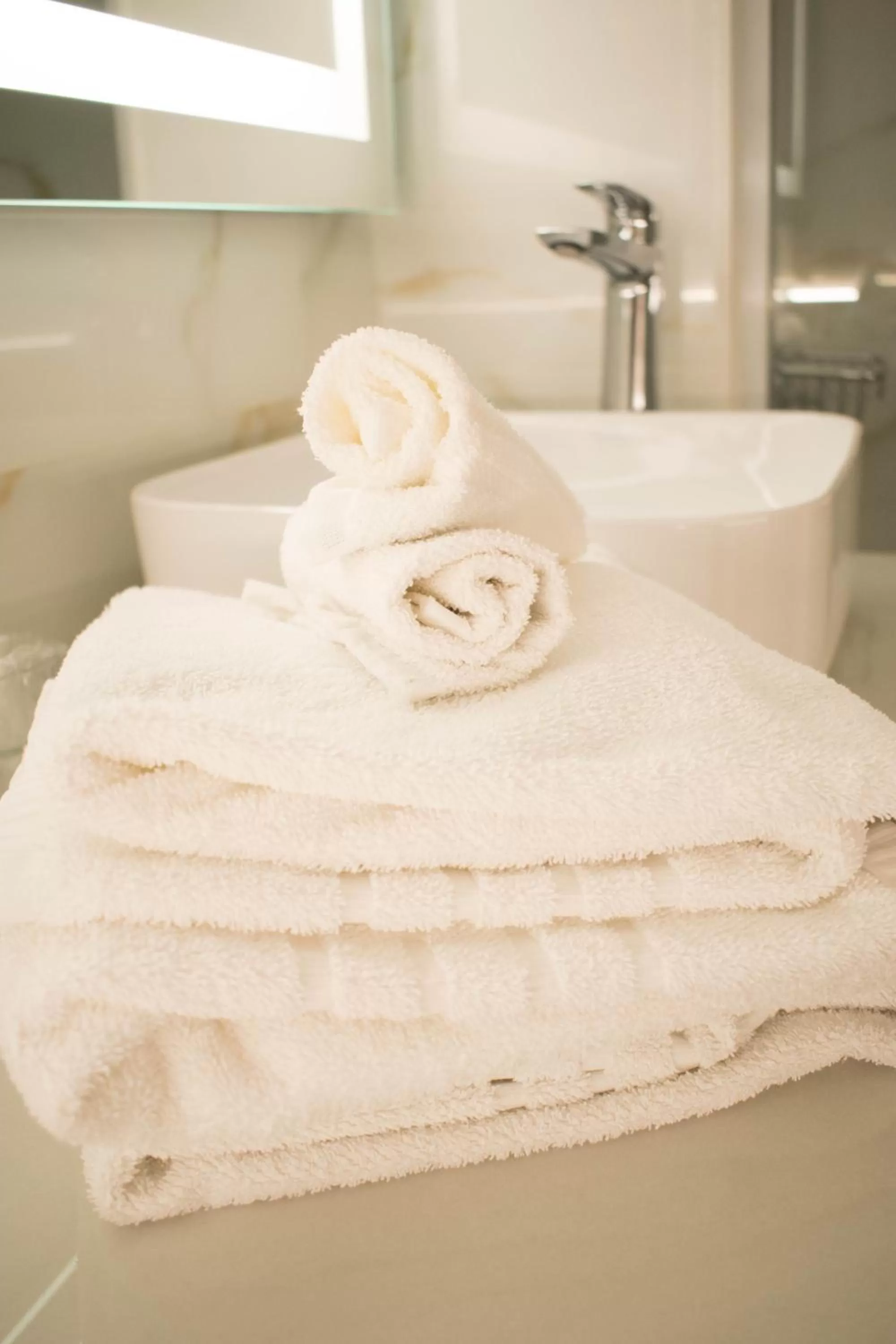 Bathroom in Holiday Inn Rosario by IHG