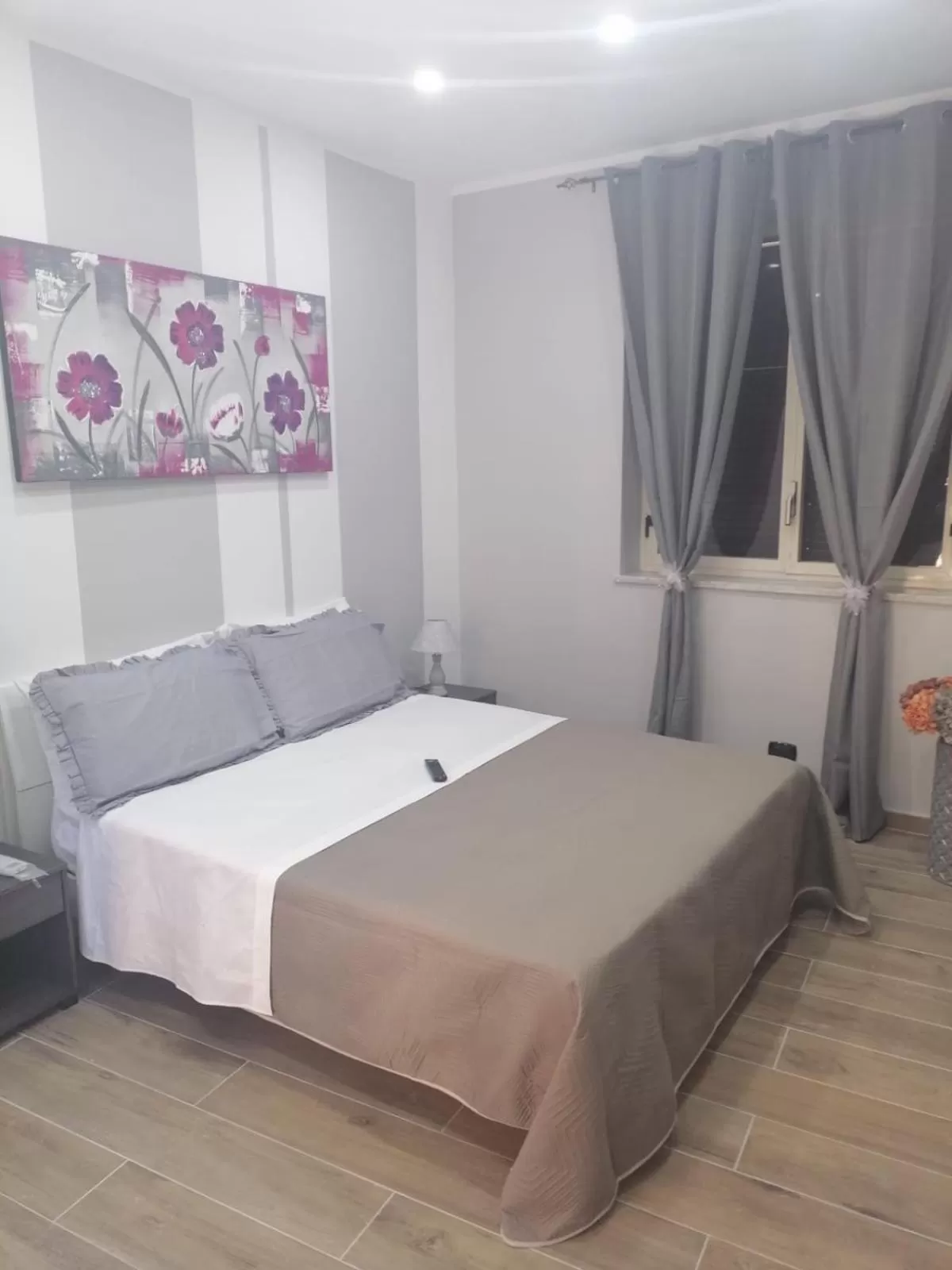 Bed in CARLINO Room's