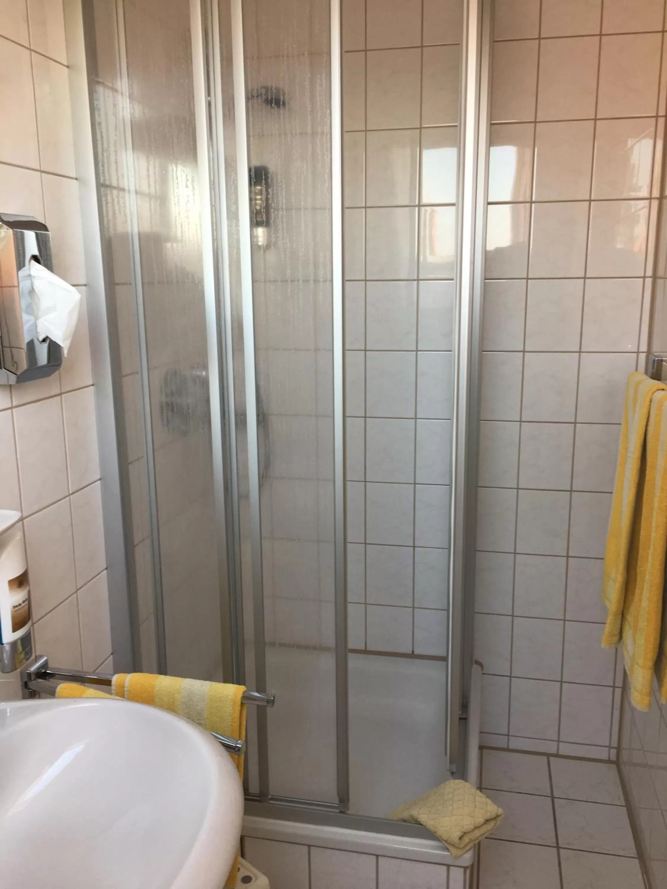 Photo of the whole room in Hotel & Restaurant Park Cafe ISA