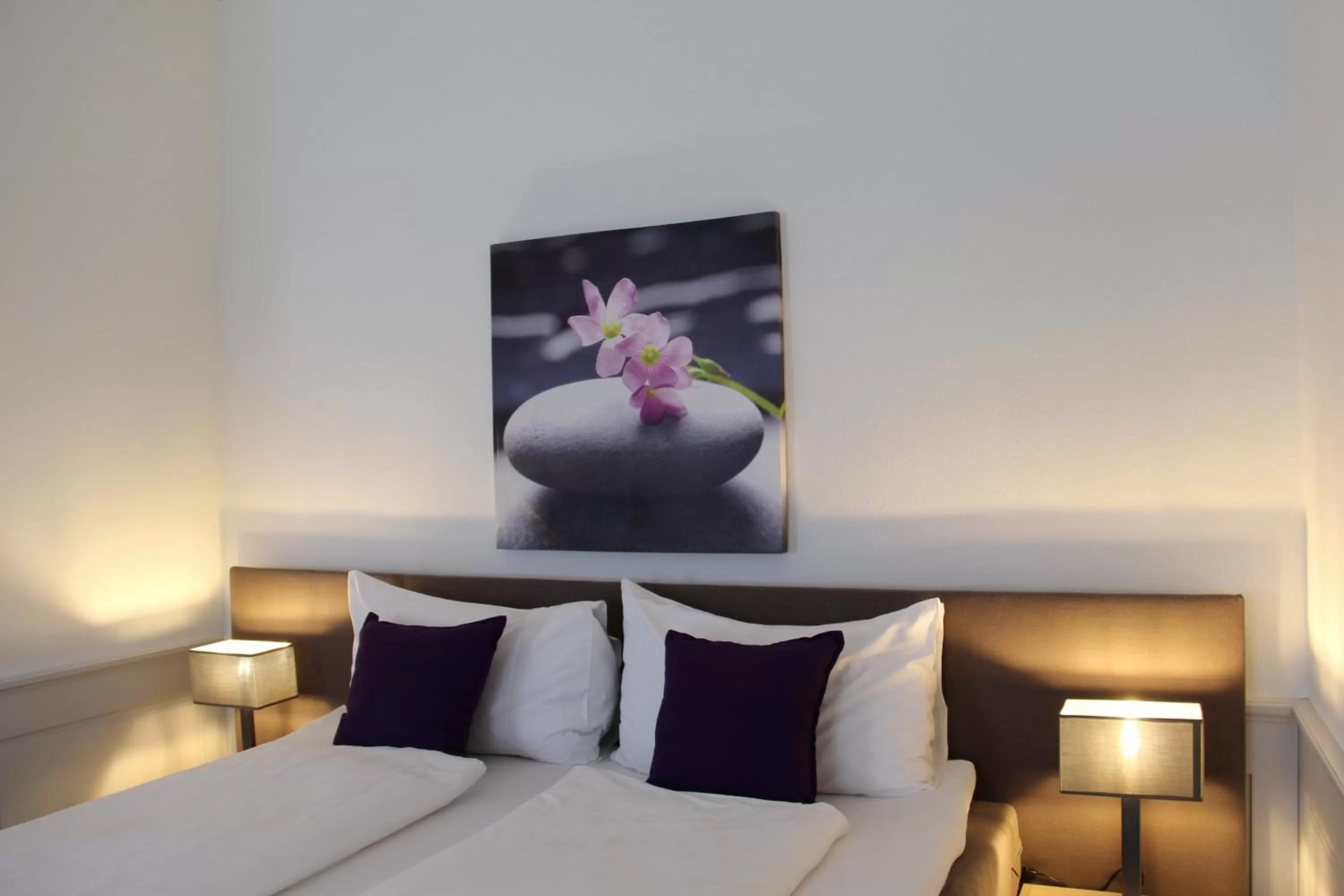 Bedroom, Bed in Zum Schwarzen Löwen