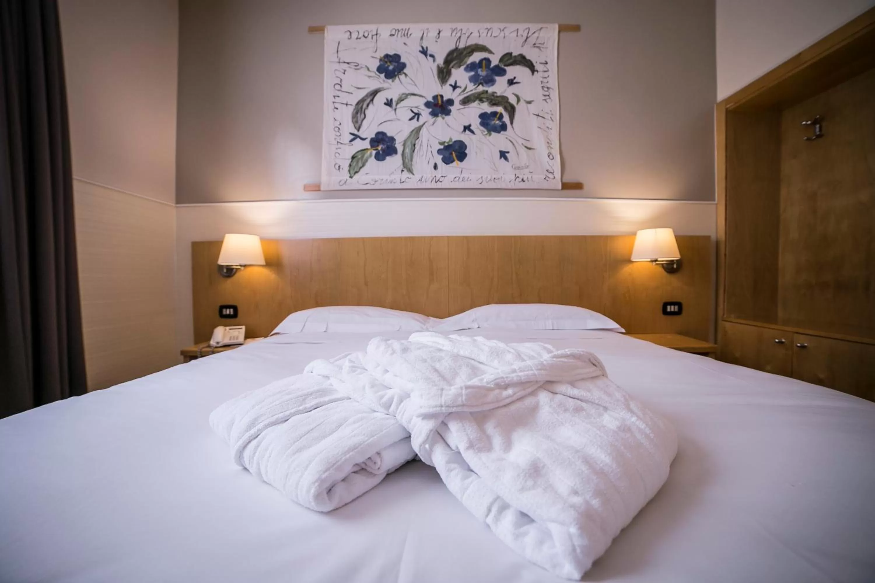 Bedroom, Bed in Hotel Aphrodite