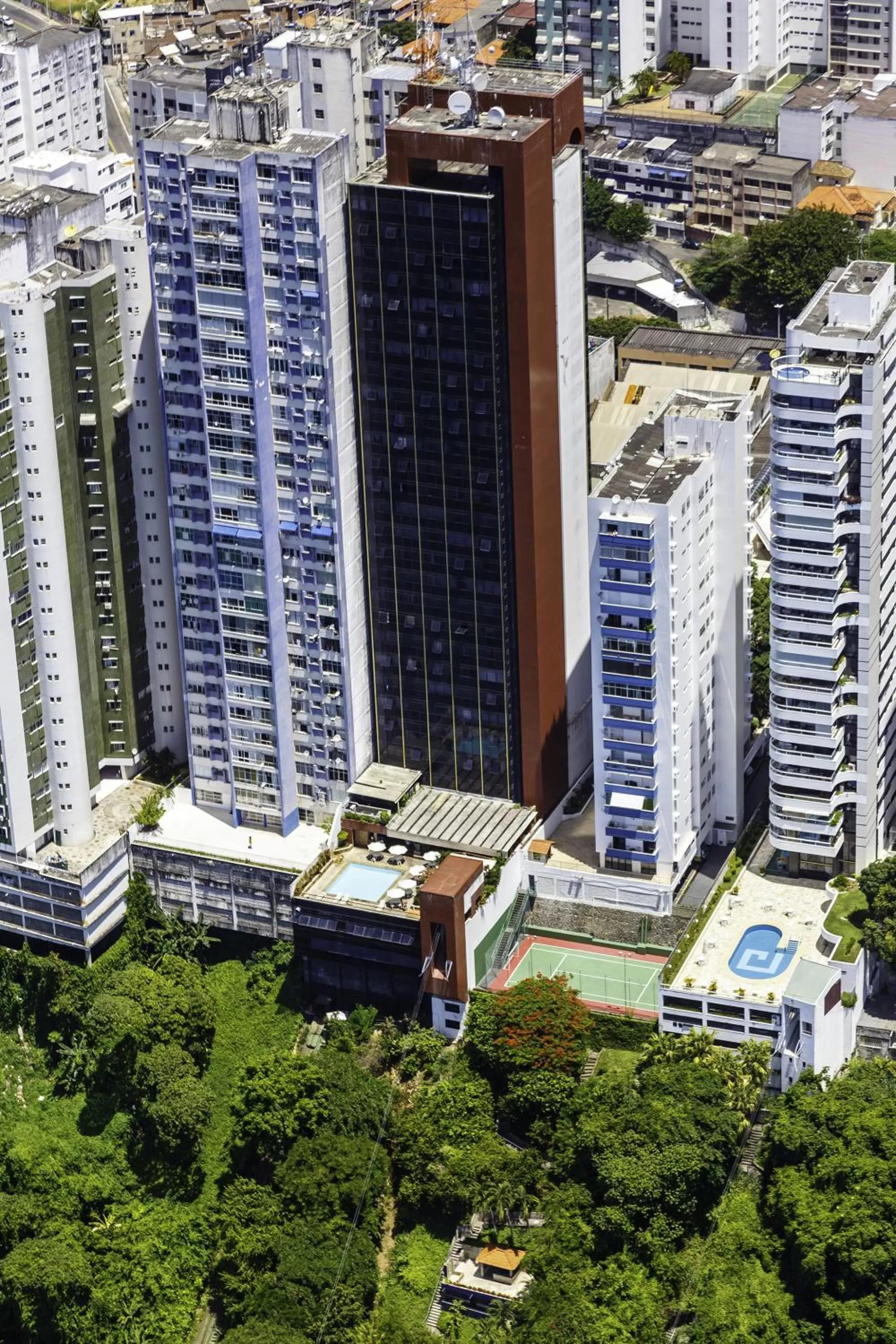 Bird's eye view in Sol Victoria Marina