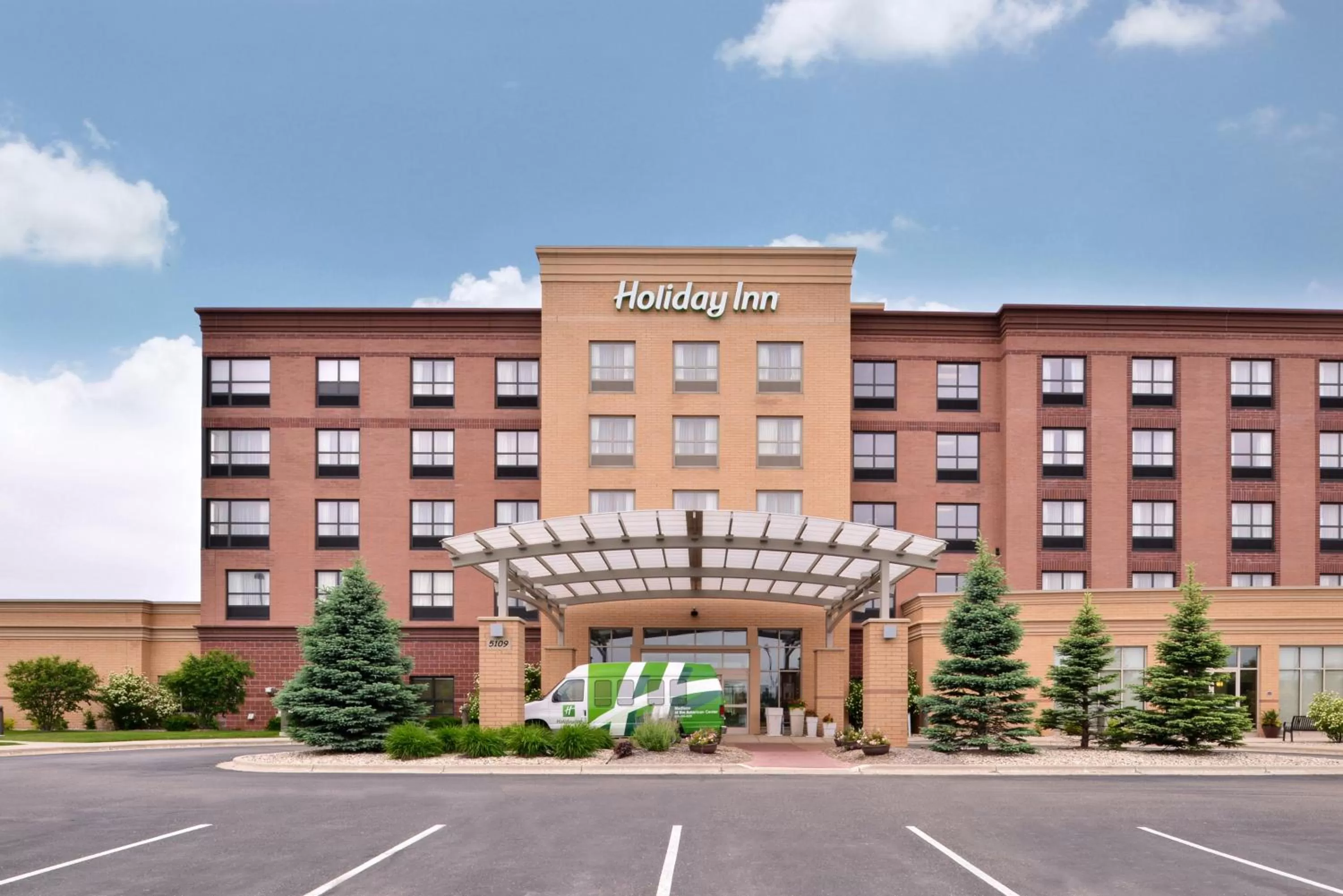 Property building in Holiday Inn Madison at The American Center by IHG