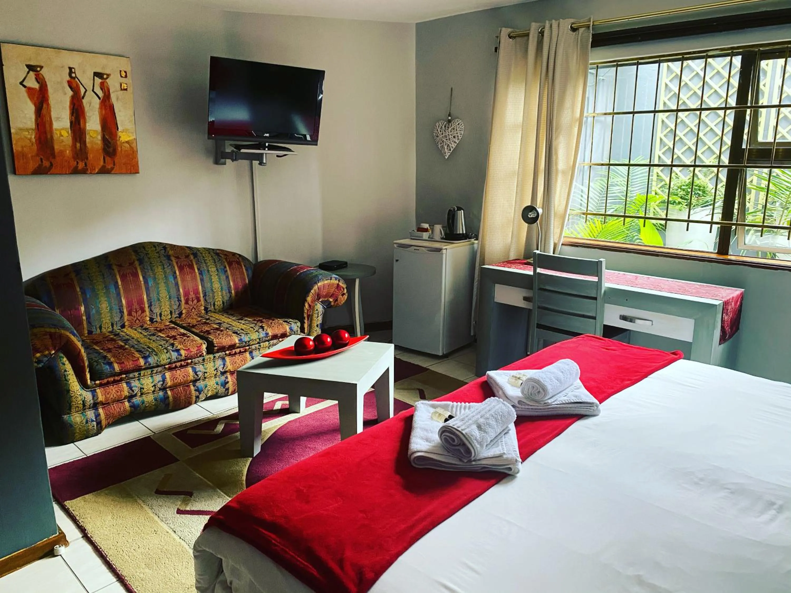 View (from property/room), Bed in Marion Lodge