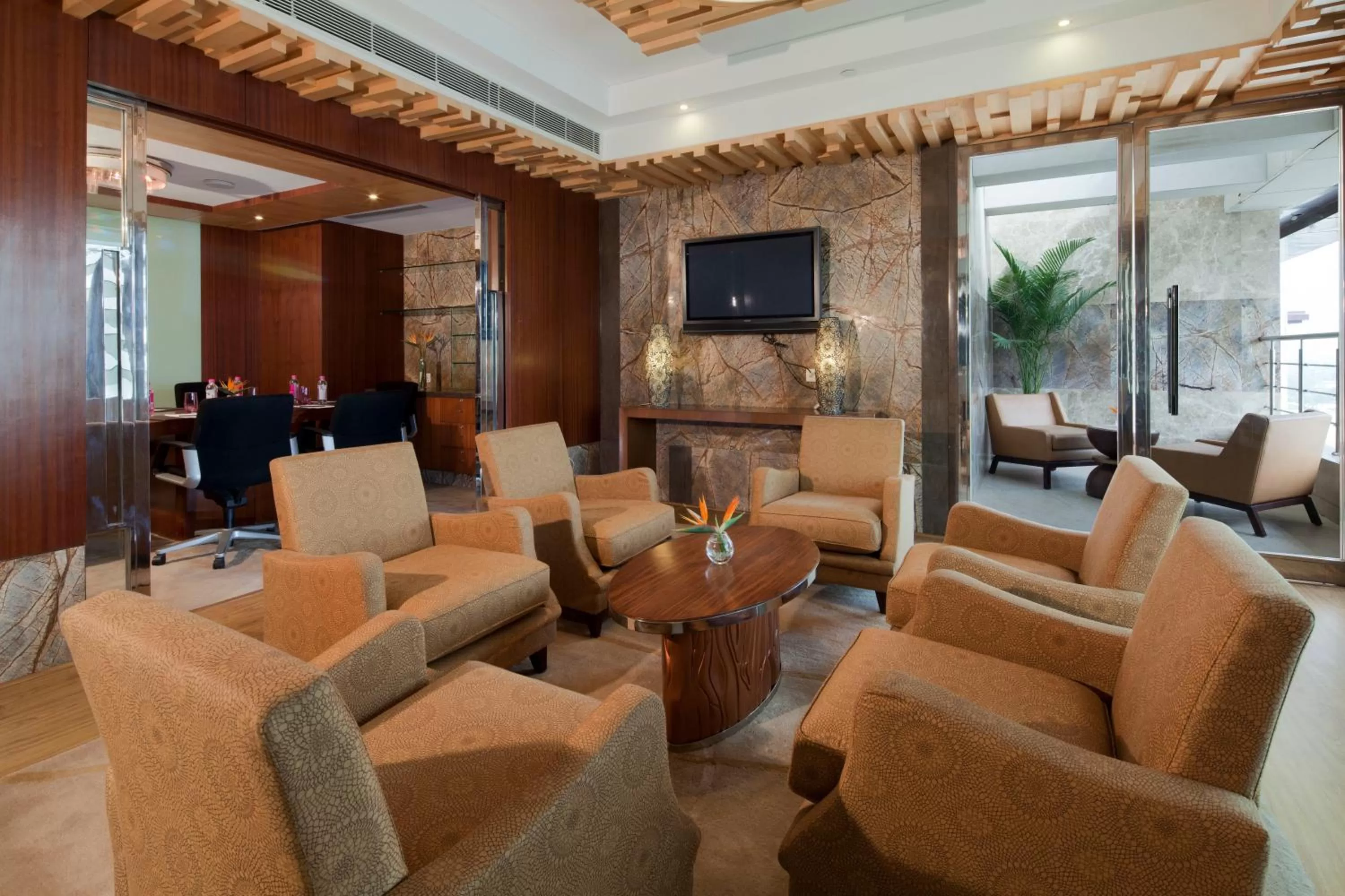 Lobby or reception in Crowne Plaza New Delhi Okhla by IHG