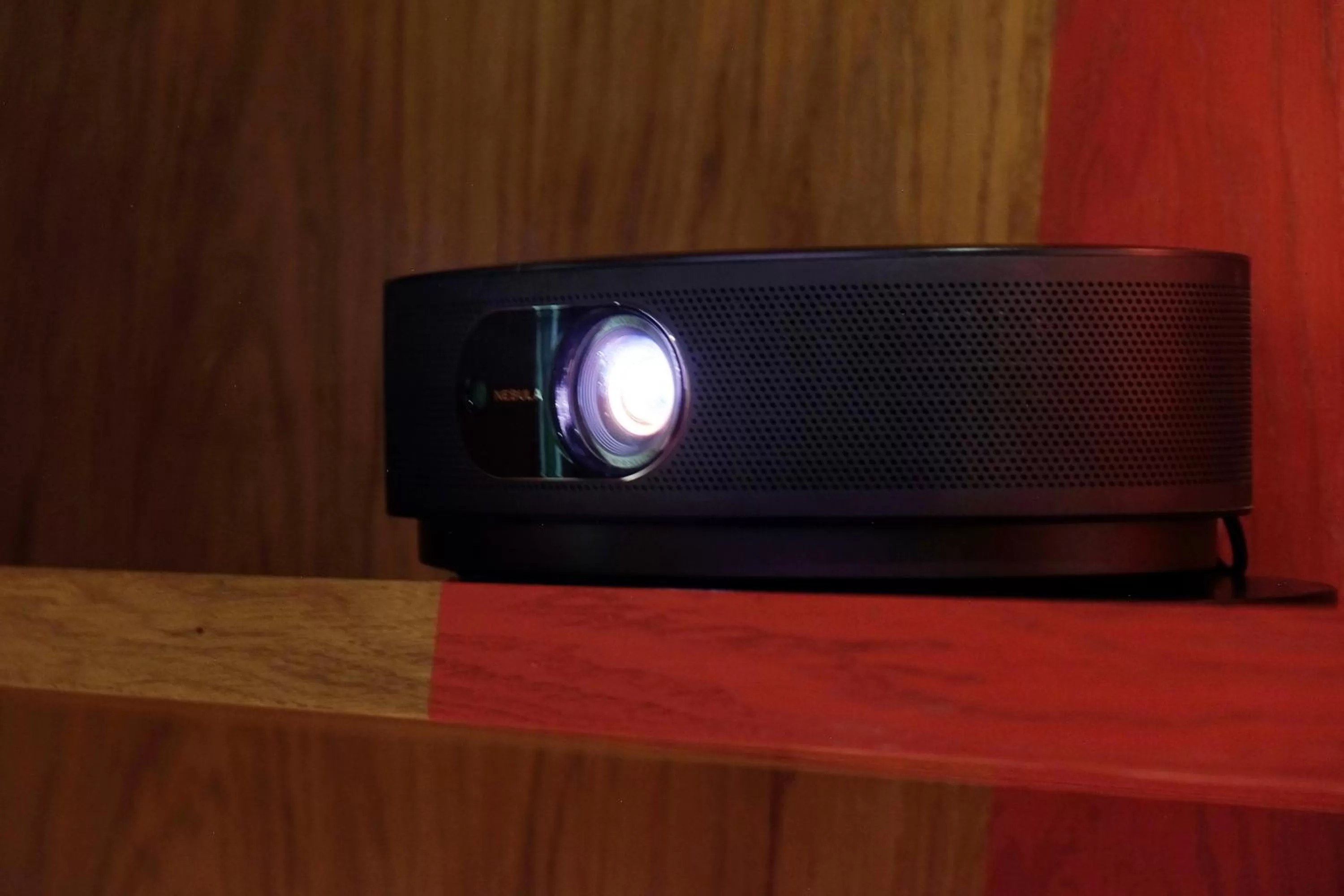 TV and multimedia in Blueberry Nights