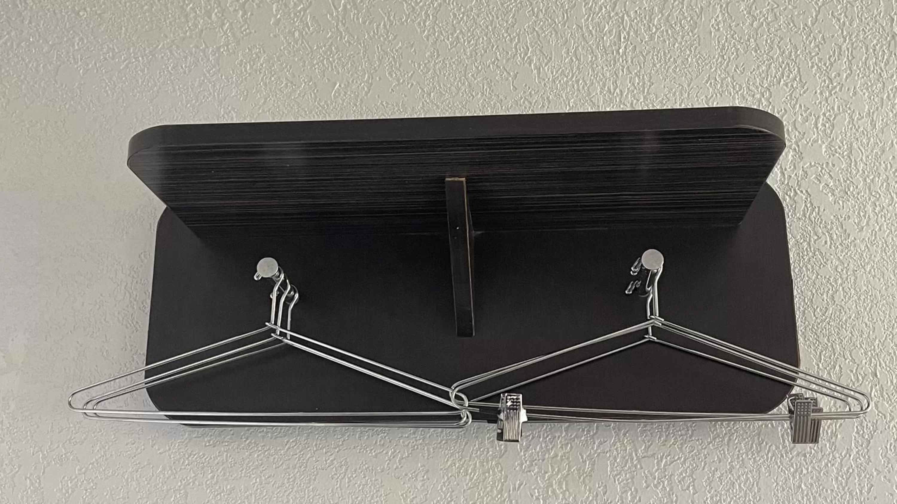 hair dresser in Motel 6-Sallisaw, OK