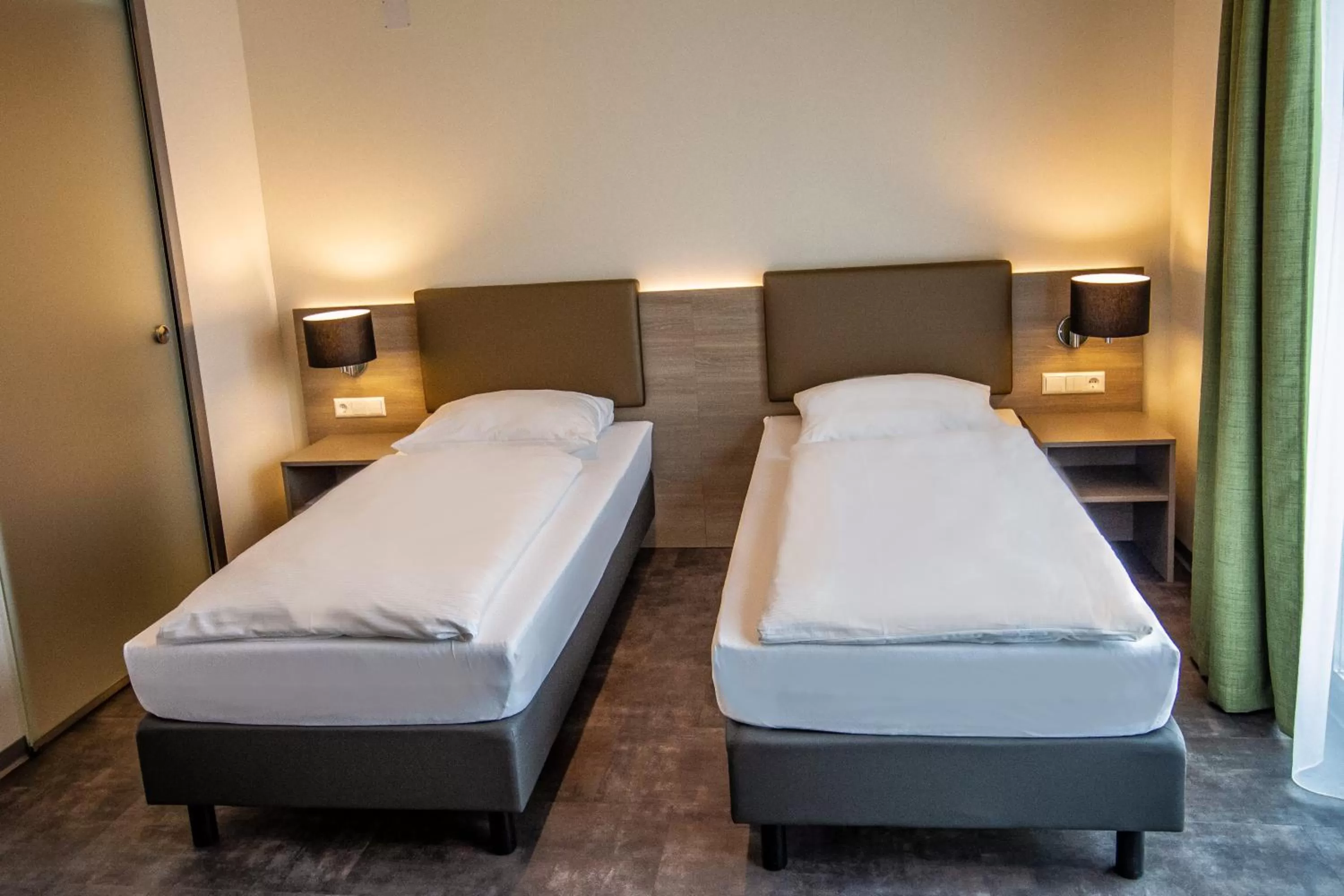 Photo of the whole room, Bed in Hotel Holzscheiter