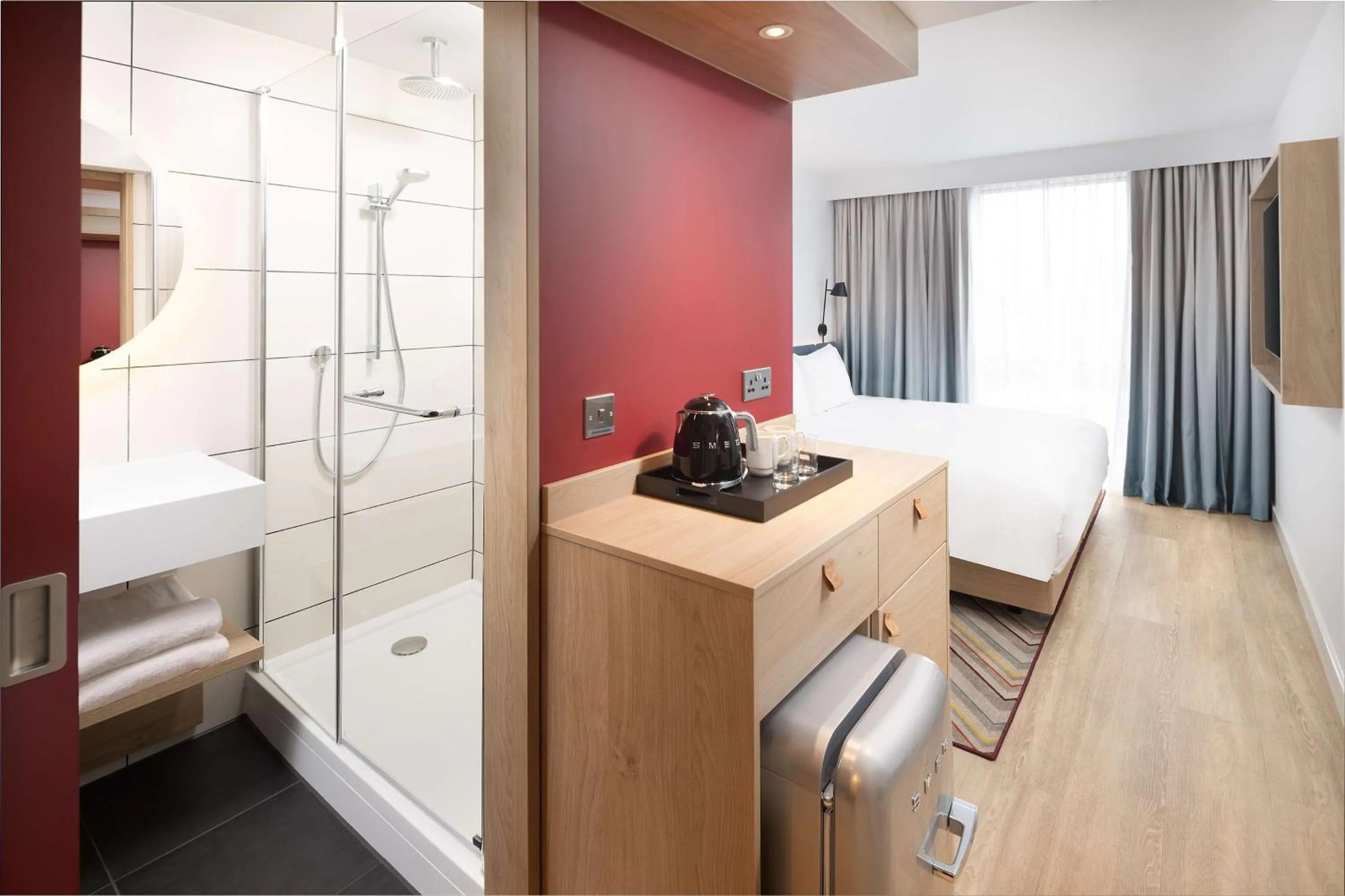 Photo of the whole room in Hampton By Hilton Rochdale