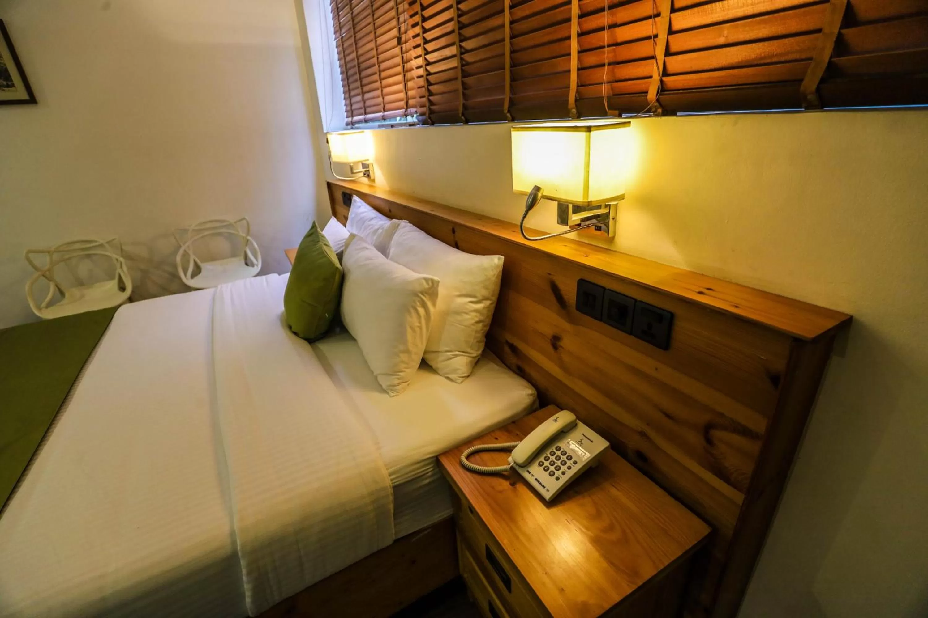Bed in Hotel Ganthera Kandy