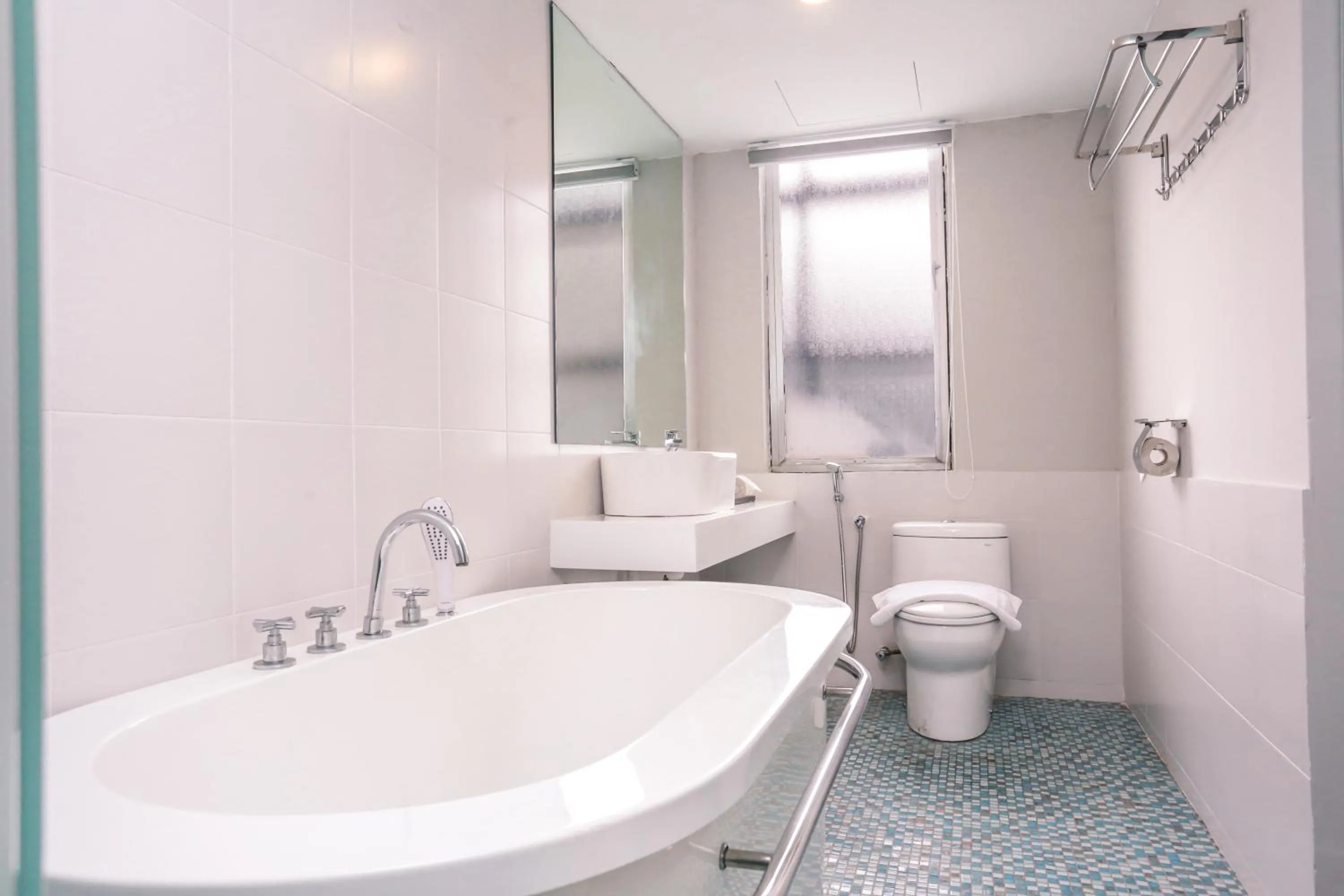 Bathroom in Days Hotel & Suites by Wyndham KL - Chan Sow Lin MRT or LRT