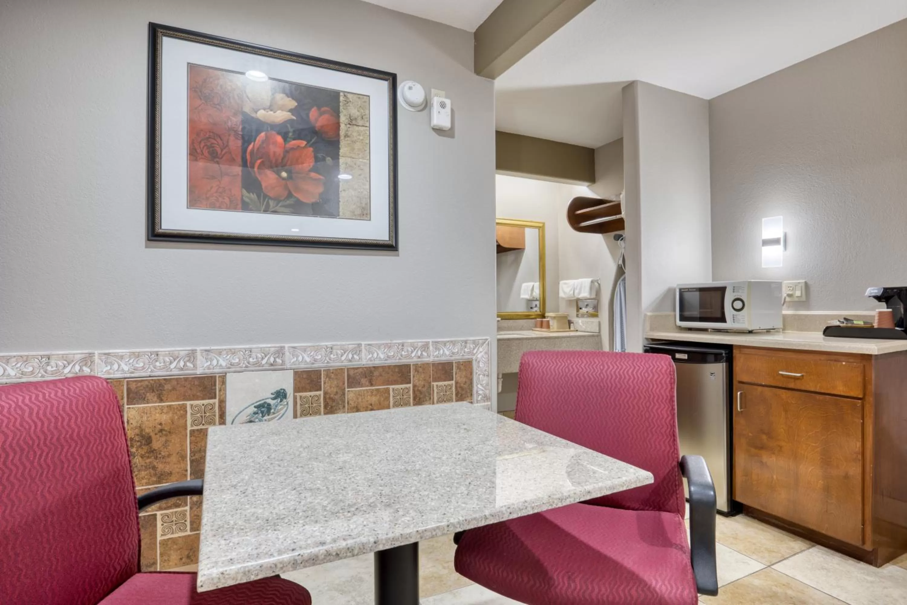 Dining area in Texas Inn Donna