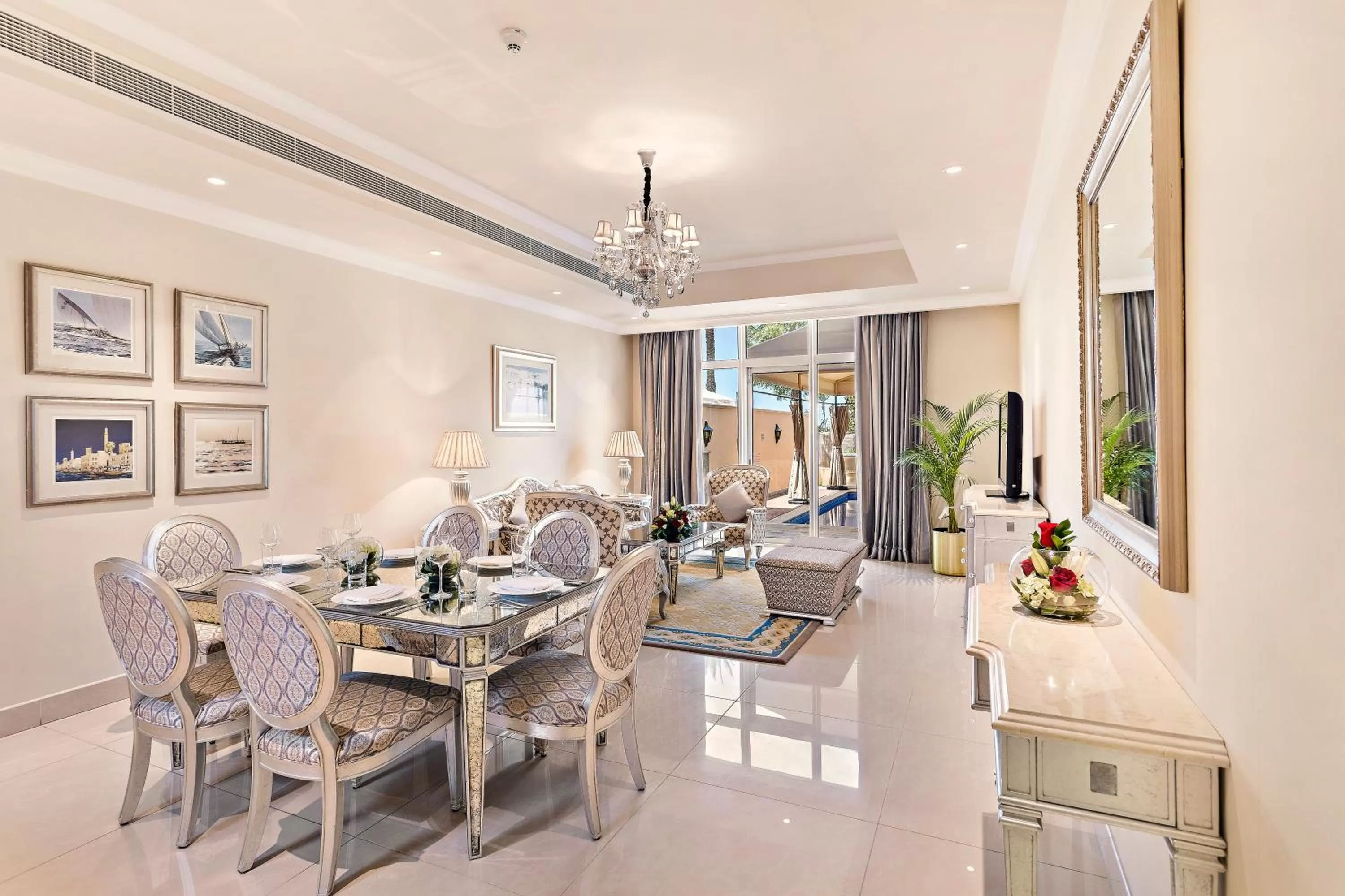 Living room in Kempinski Hotel & Residences Palm Jumeirah