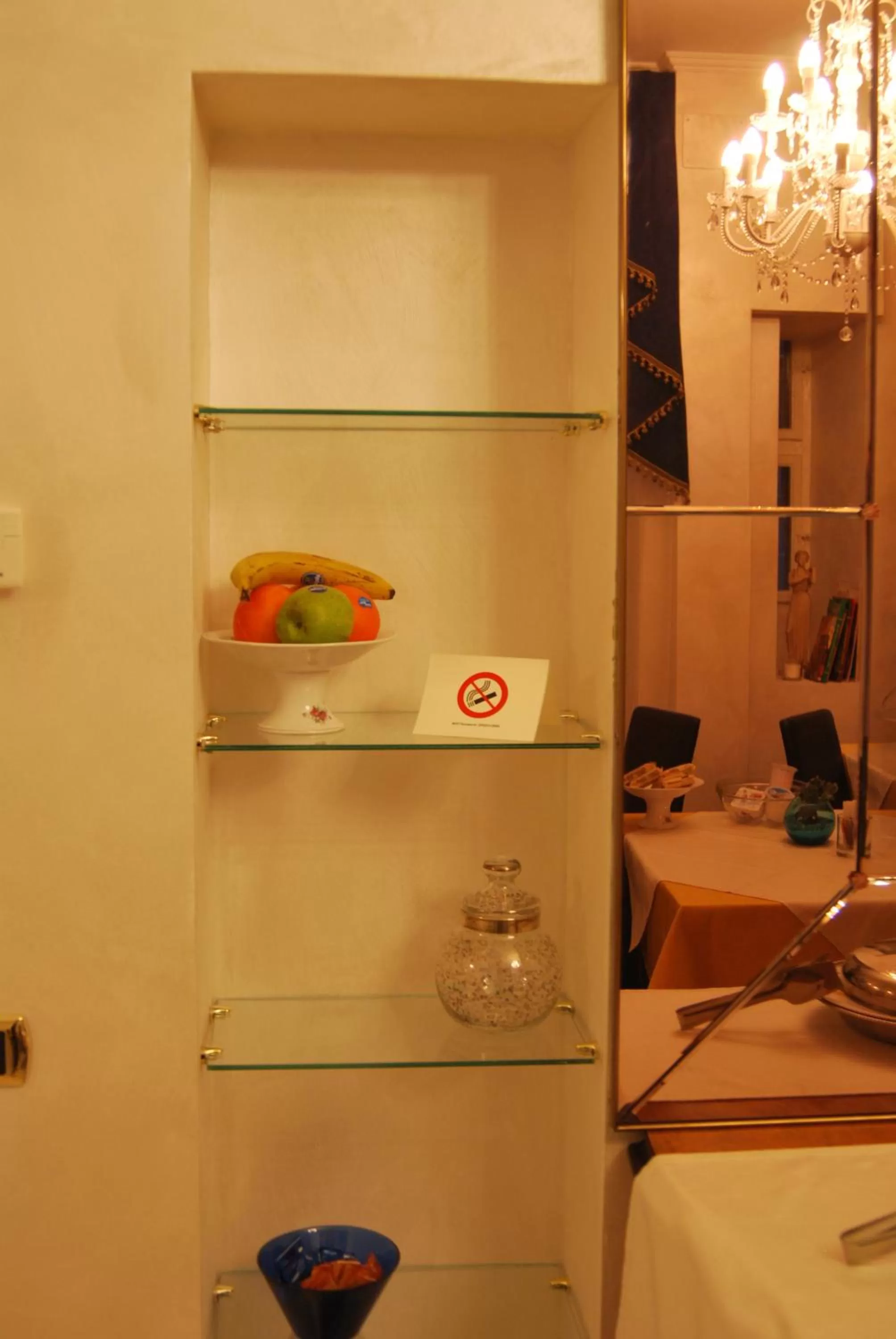 Lobby or reception in B&B Roma Royal Residence