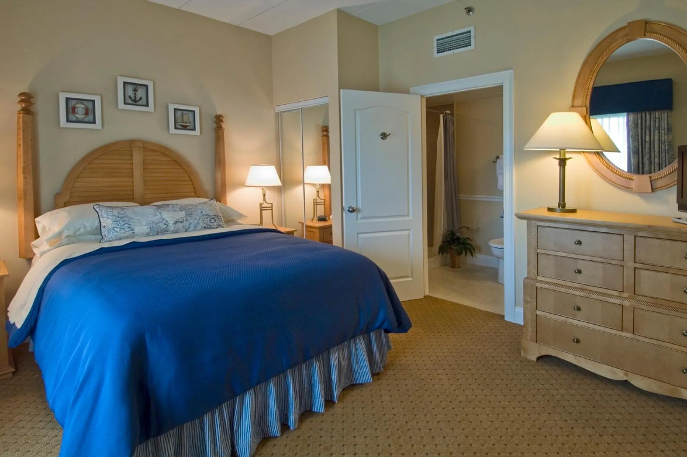 Bedroom, Bed in The Cove at Yarmouth by Westgate Resorts