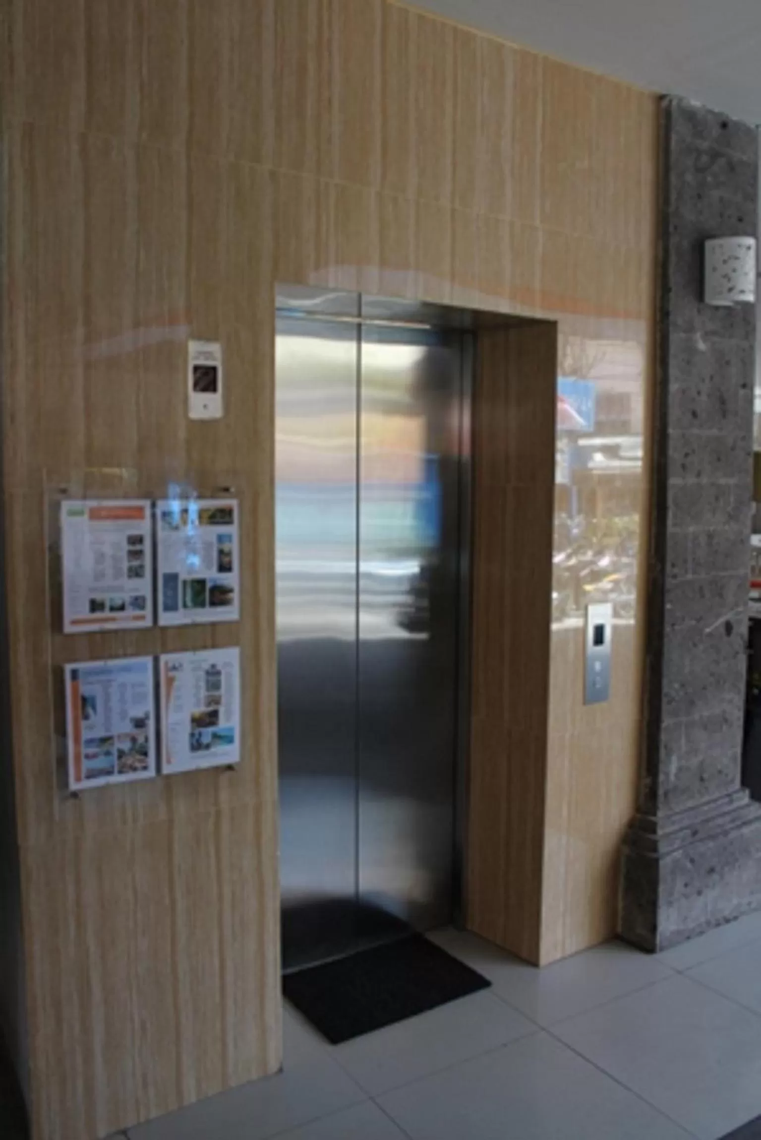 Lobby or reception in Hotel Karthi Kuta