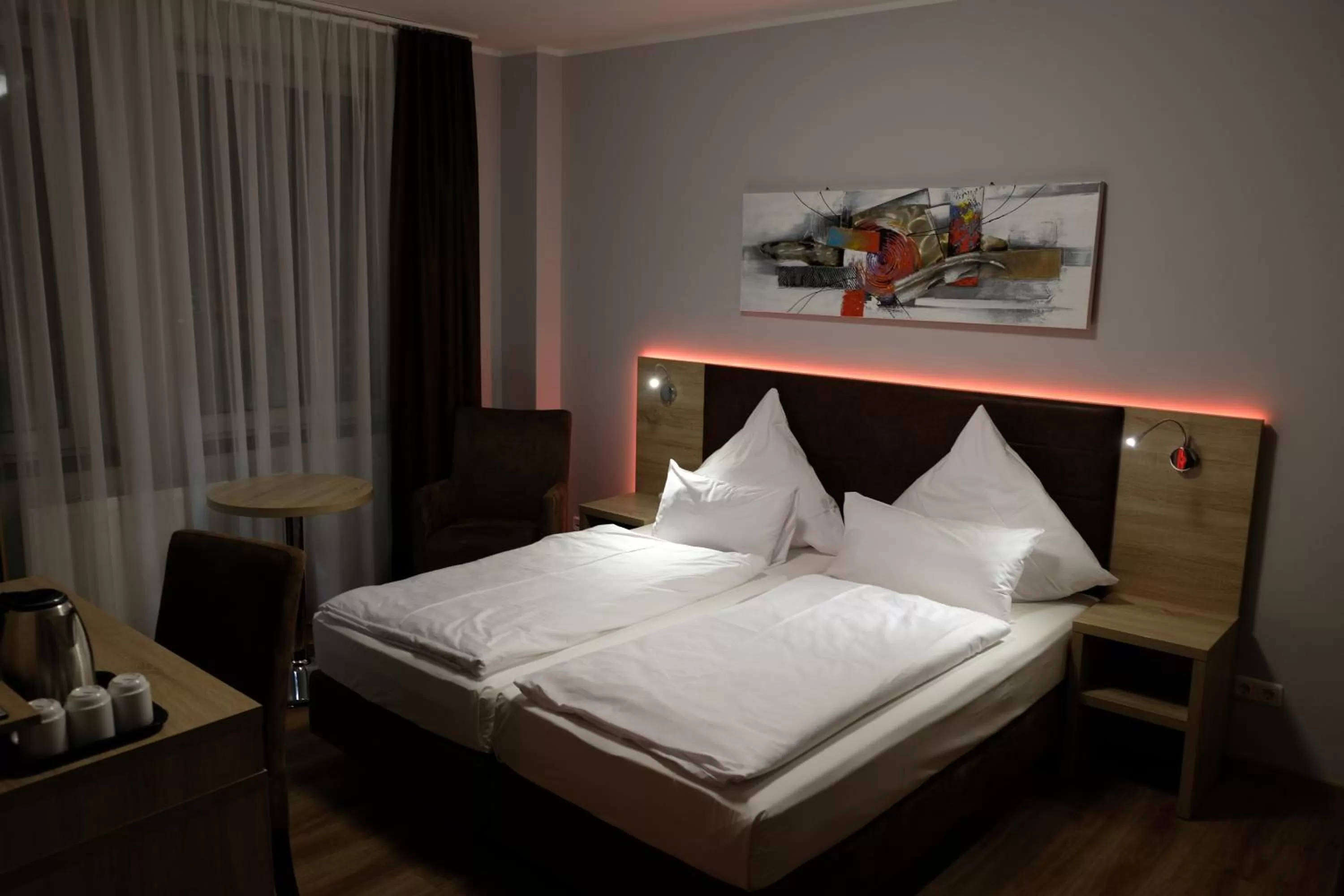 Photo of the whole room, Bed in Minx – CityHotels