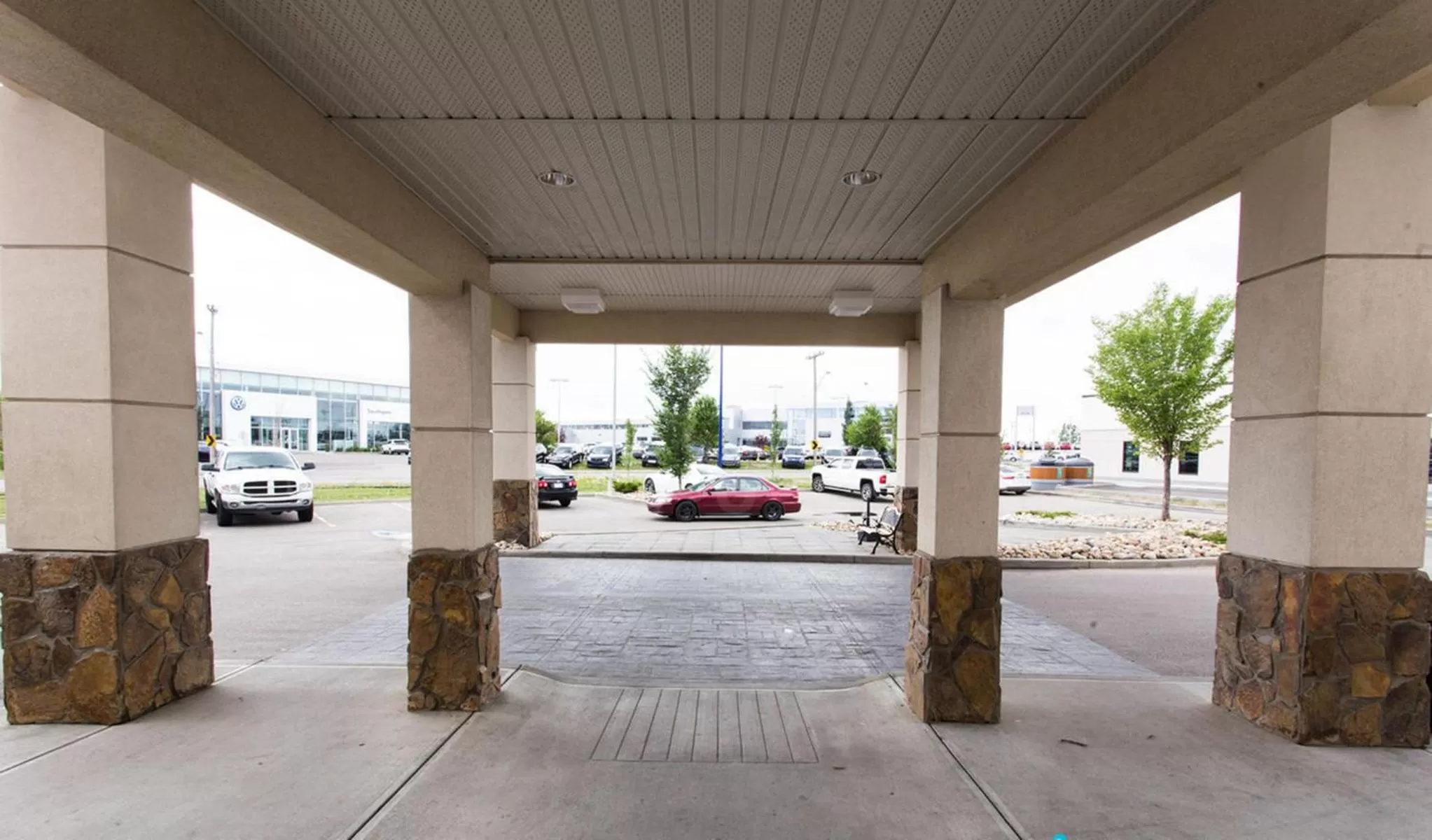 Facade/entrance in Best Western Plus South Edmonton Inn & Suites